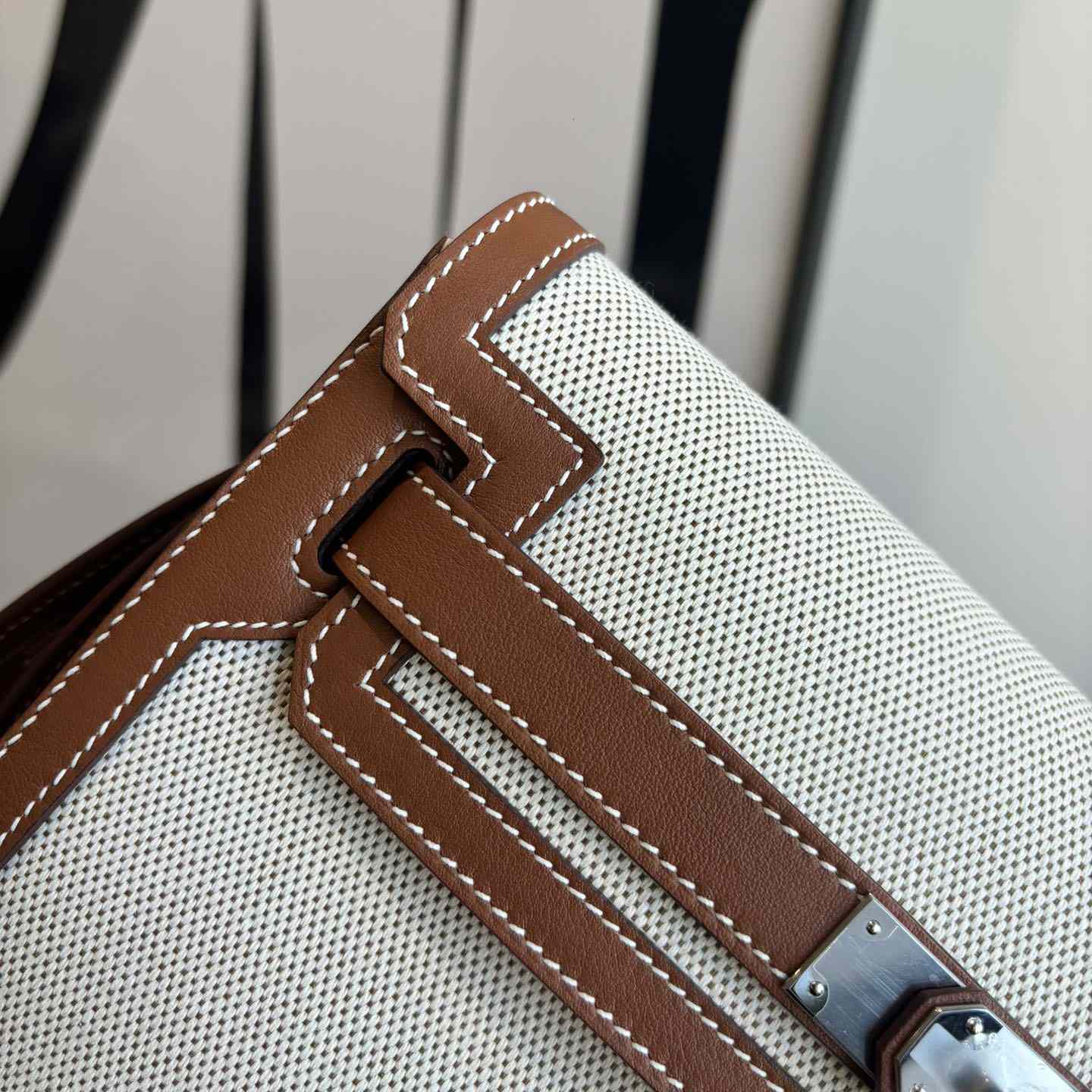 Hermes Kelly Depeches 25 Pouch - DopestKickz