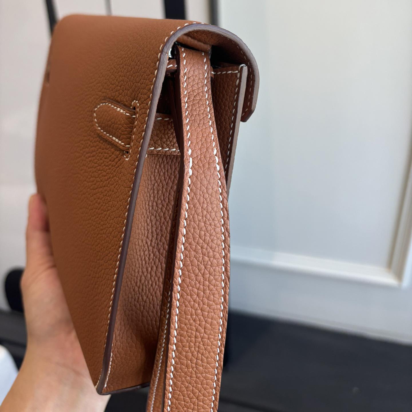 Hermes Kelly Depeches 25 Pouch - DopestKickz