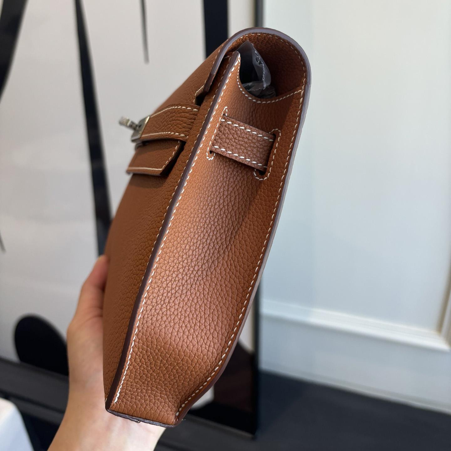Hermes Kelly Depeches 25 Pouch - DopestKickz