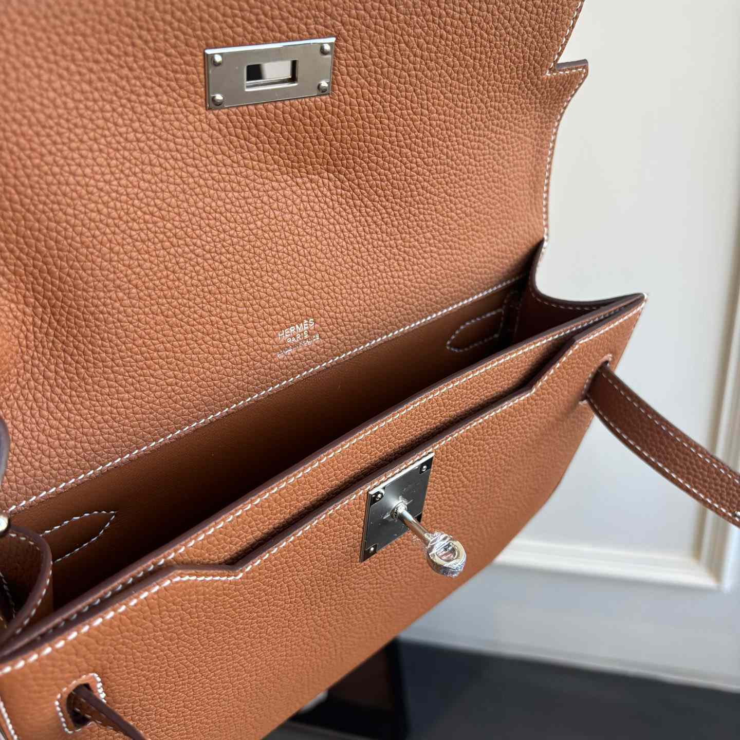 Hermes Kelly Depeches 25 Pouch - DopestKickz