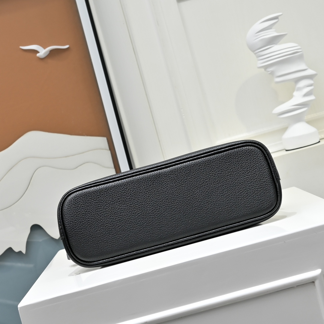 Hermès Bolide Messenger Bag - DopestKickz