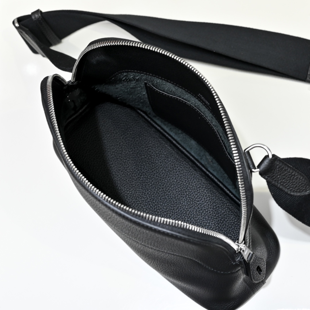 Hermès Bolide Messenger Bag - DopestKickz