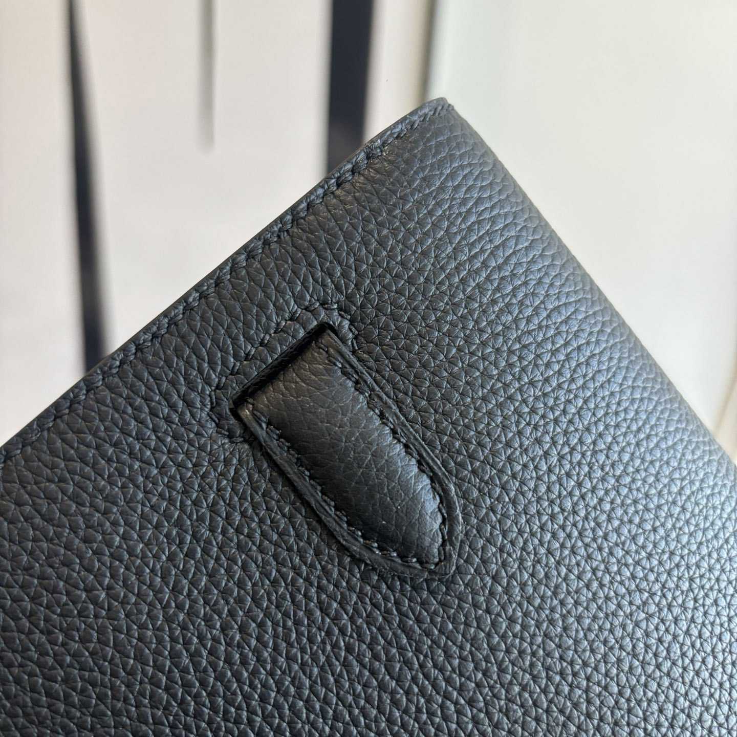 Hermes Kelly Depeches 25 Pouch - DopestKickz