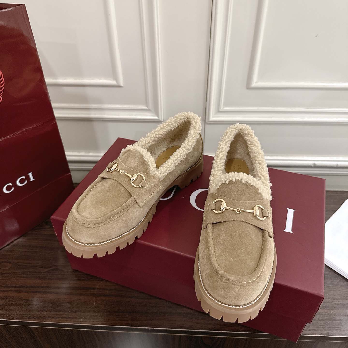 Gucci Women's Loafer With Horsebit - DopestKickz