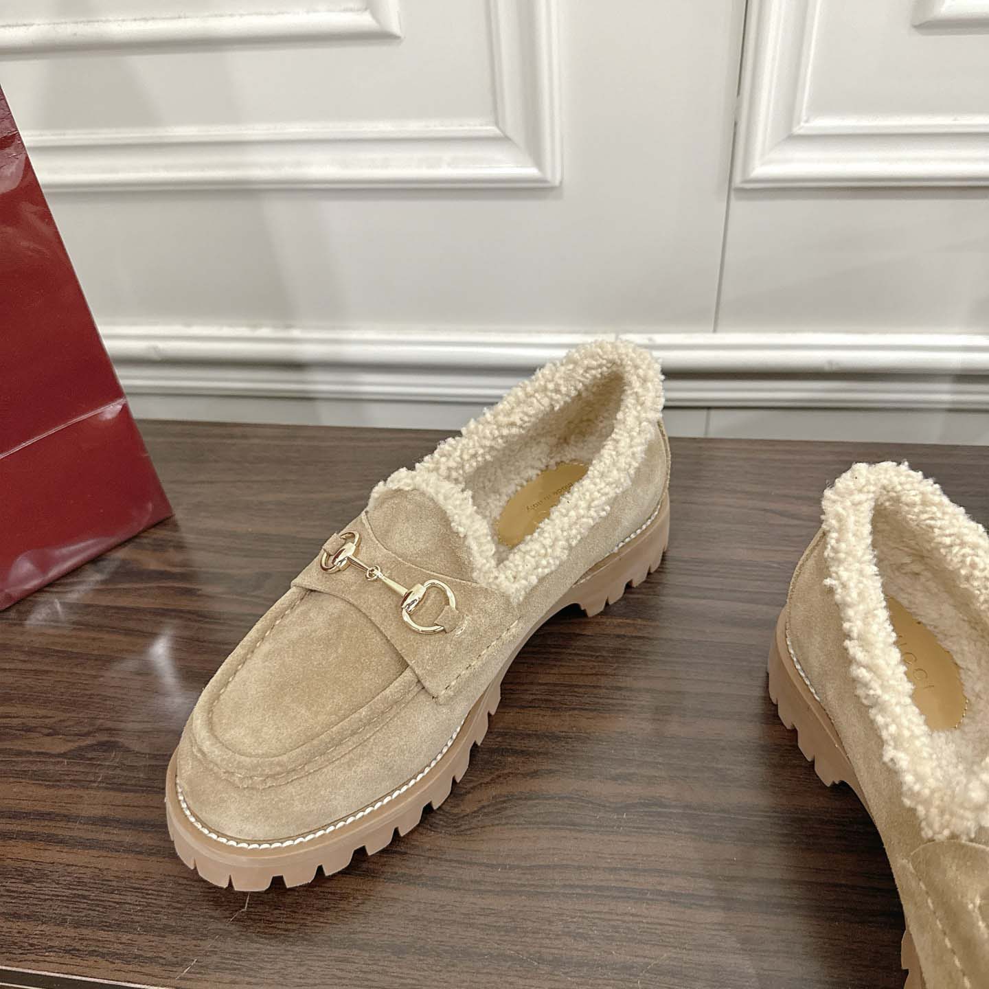 Gucci Women's Loafer With Horsebit - DopestKickz