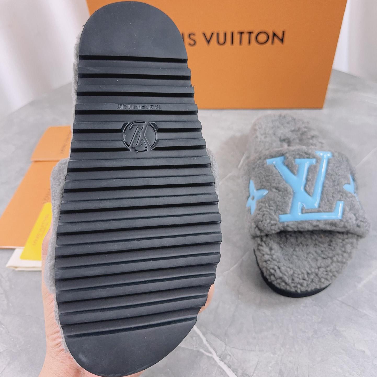 Louis Vuitton Fuzzy Slippers - DopestKickz