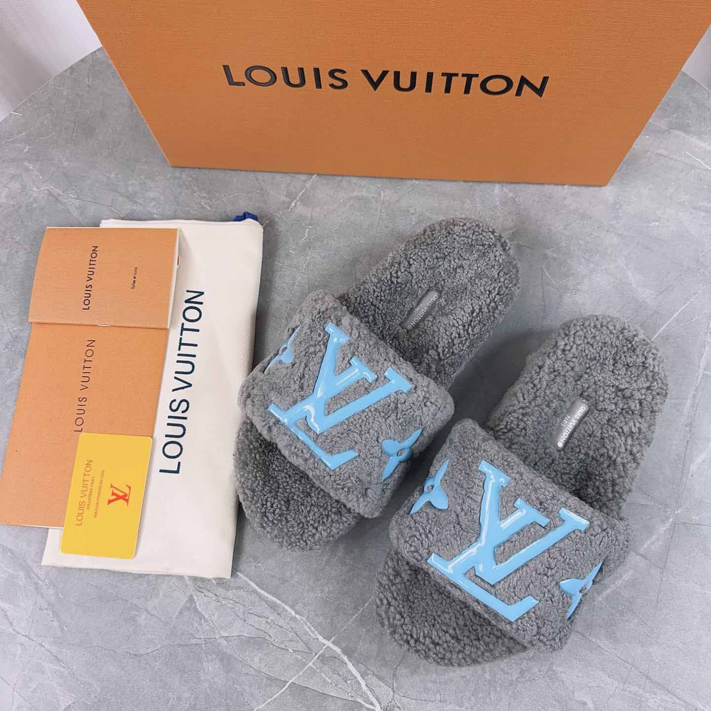 Louis Vuitton Fuzzy Slippers - DopestKickz