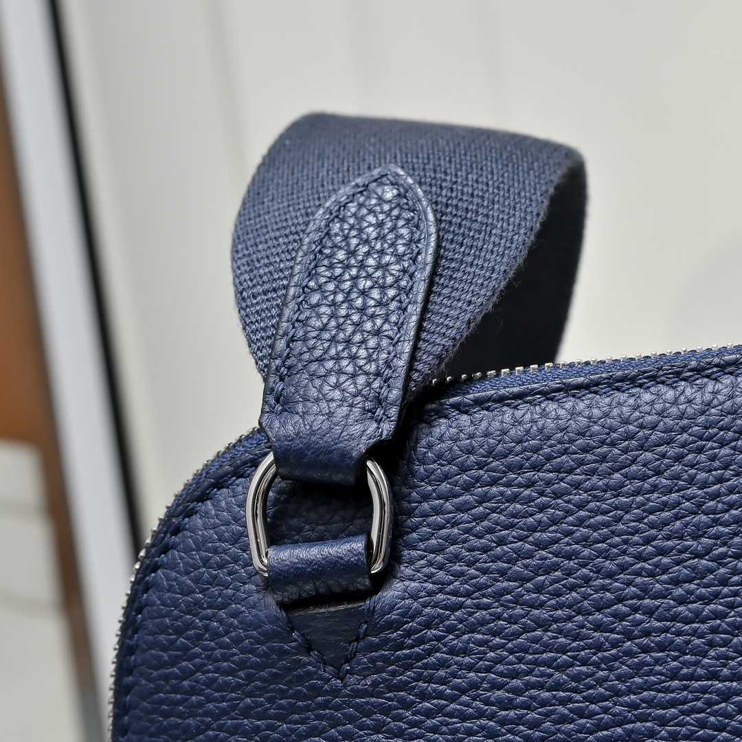 Hermès Bolide Messenger Bag - DopestKickz