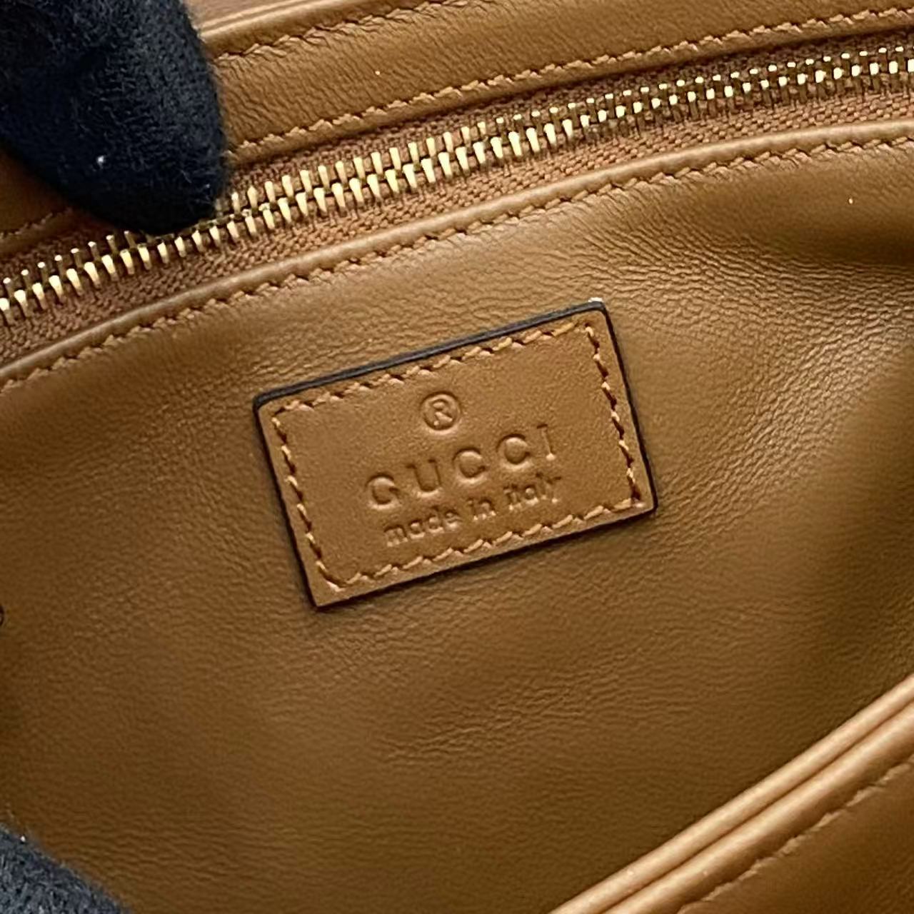 Gucci Siena Small Shoulder Bag - DopestKickz