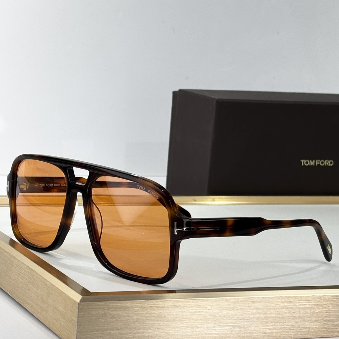 Tom Ford TF884 Sunglasses - DopestKickz