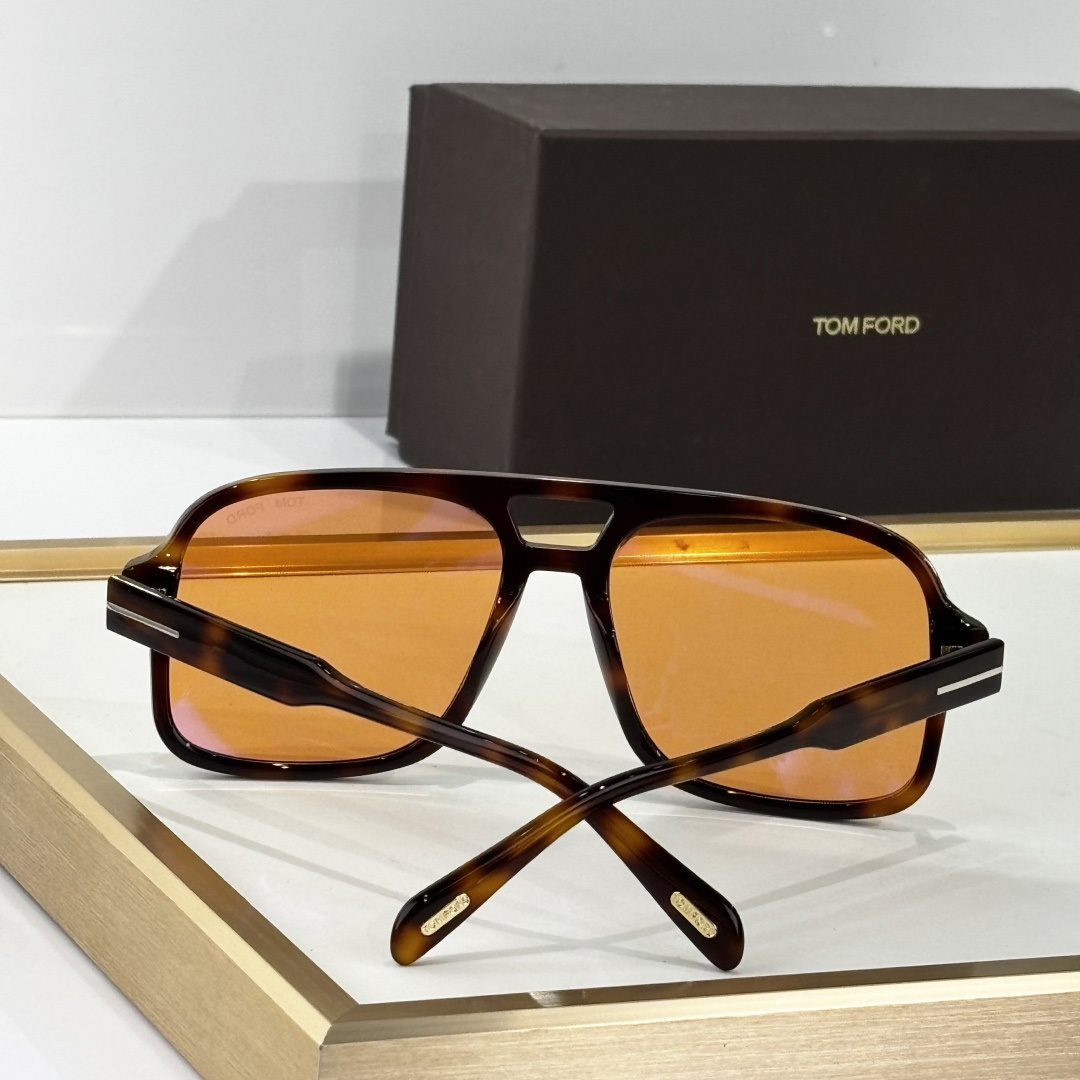 Tom Ford TF884 Sunglasses - DopestKickz