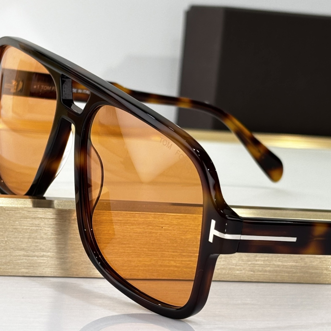 Tom Ford TF884 Sunglasses - DopestKickz