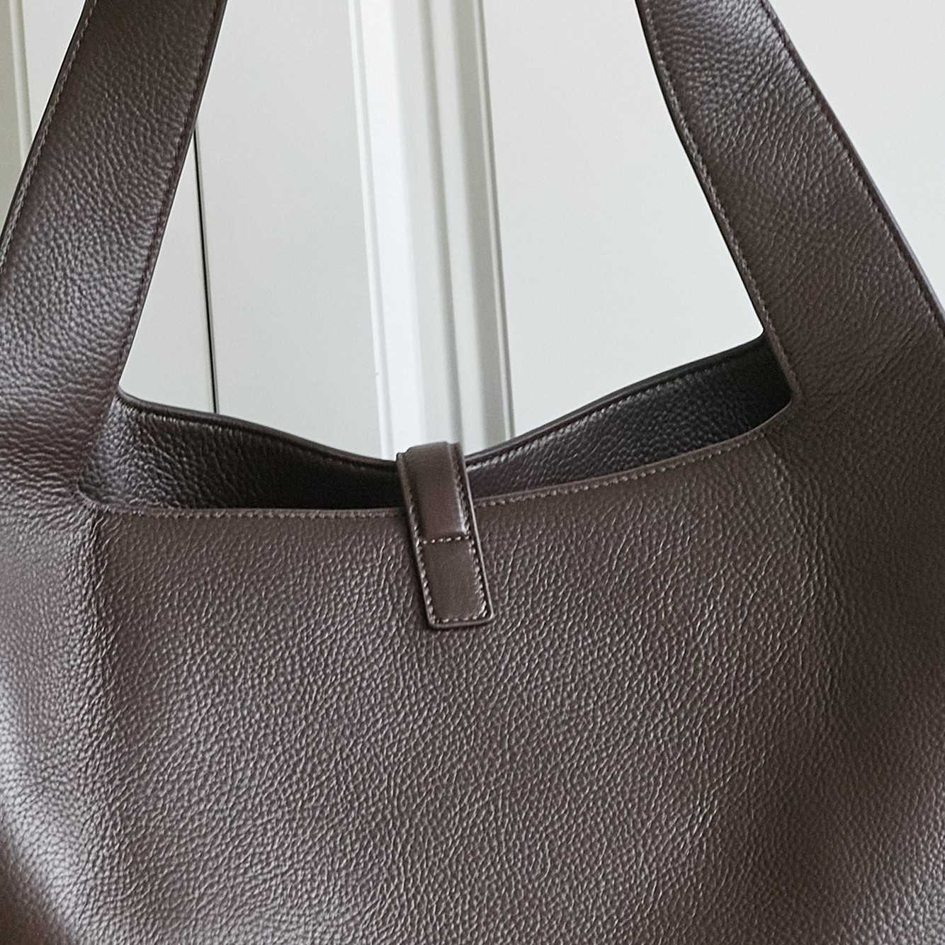 Saint Laurent LE 5 À 7 Bea In Grained Leather - DopestKickz