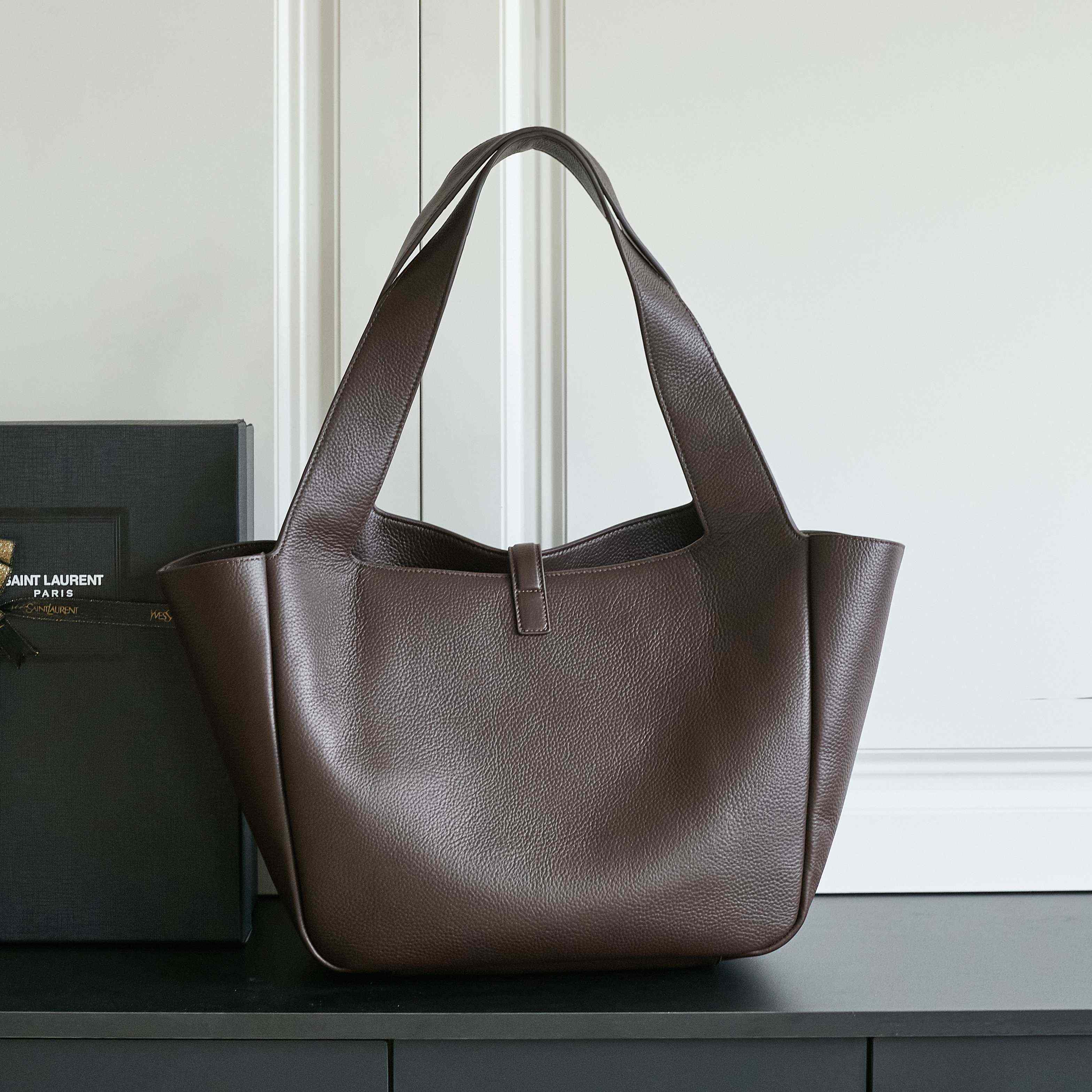 Saint Laurent LE 5 À 7 Bea In Grained Leather - DopestKickz