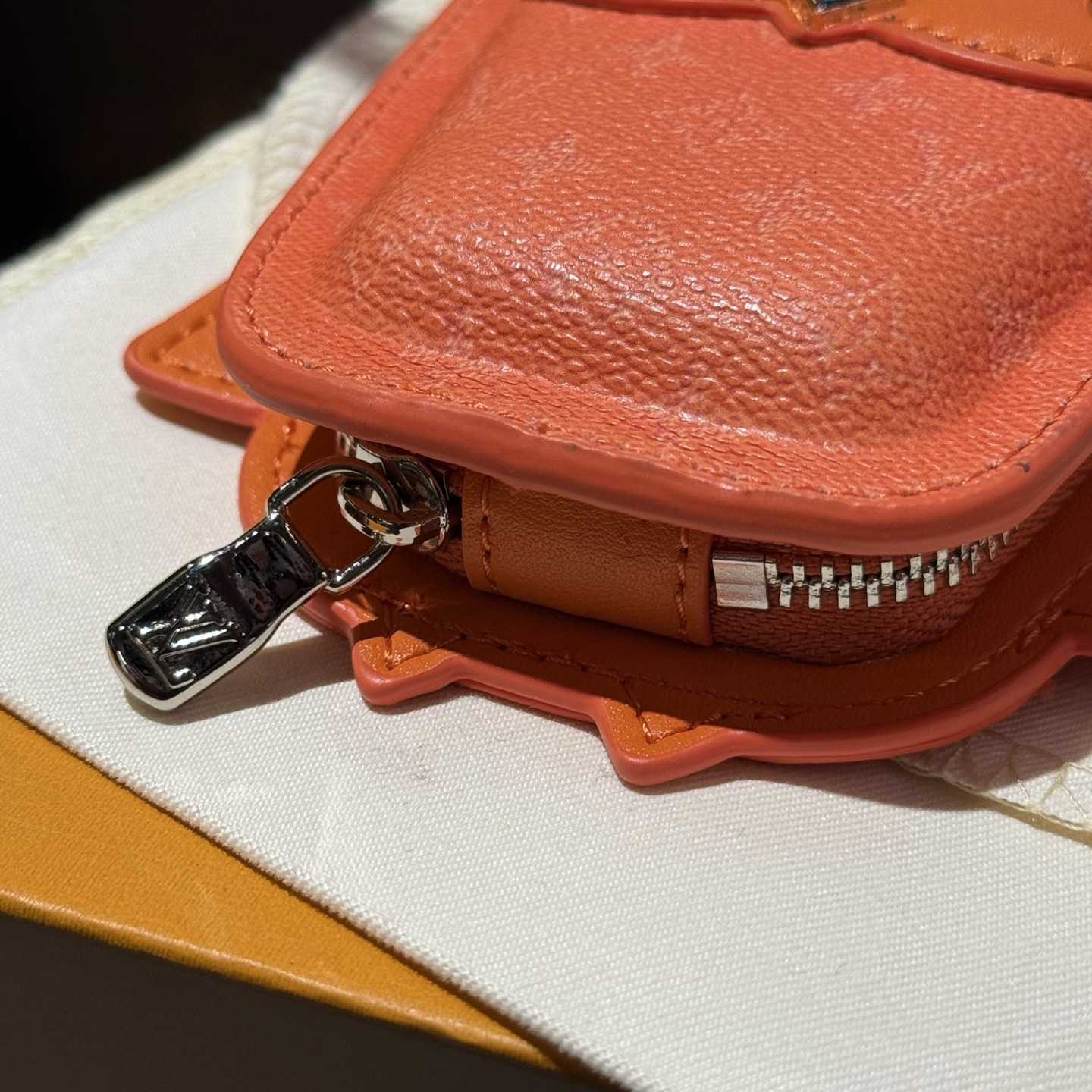 Louis Vuitton LV Owl Bag Charm S00 - DopestKickz