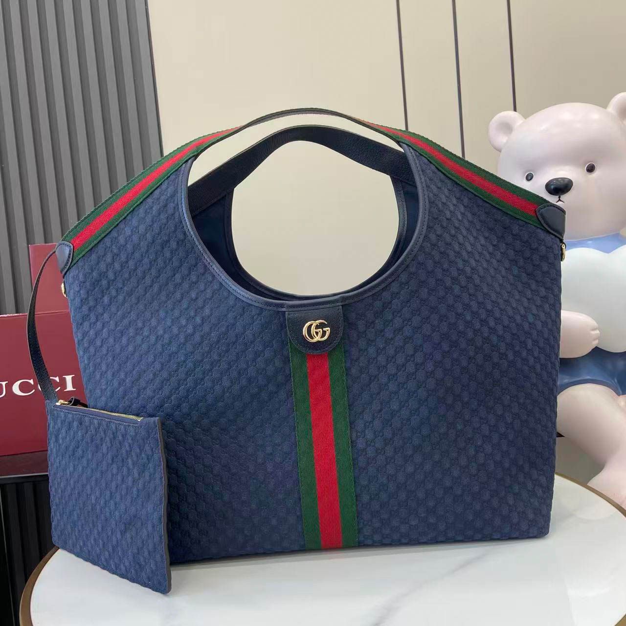 Gucci Giglio Large Tote Bag - DopestKickz