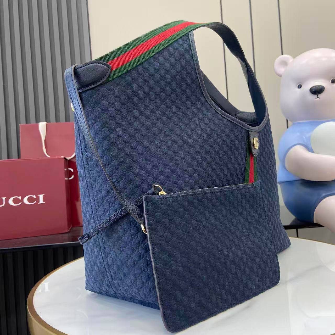 Gucci Giglio Large Tote Bag - DopestKickz