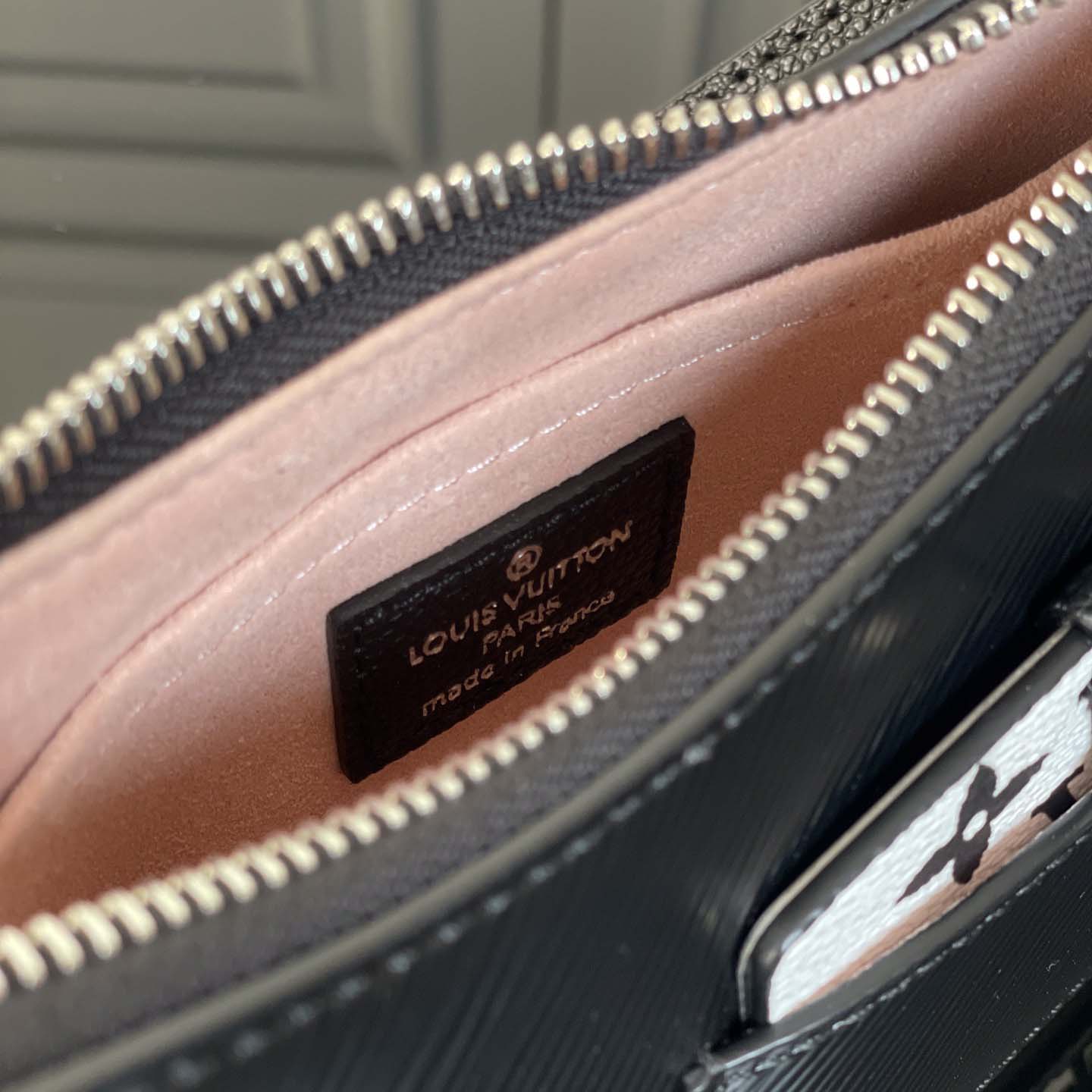 Louis Vuitton Marellini shoulder bag   M20998 - DopestKickz