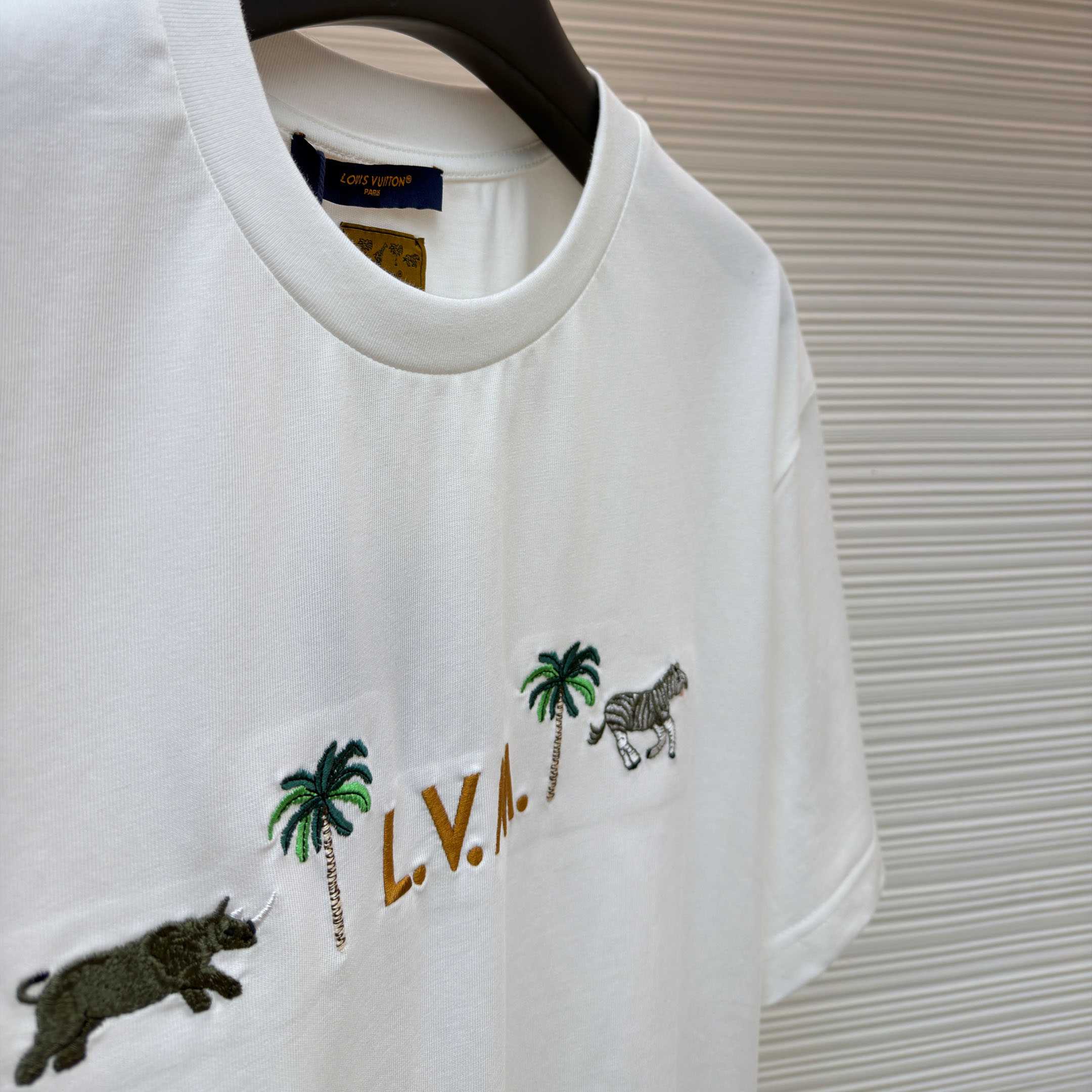 Louis Vuitton x The Darjeeling Limited Embroidered Short-Sleeved Crewneck 1AJVQO - DopestKickz