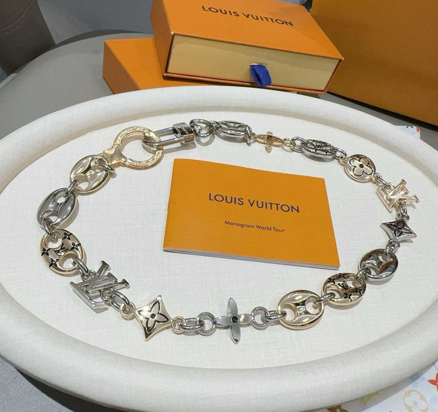 Louis Vuitton LV Sailor Chain Belt S00   M03122 - DopestKickz