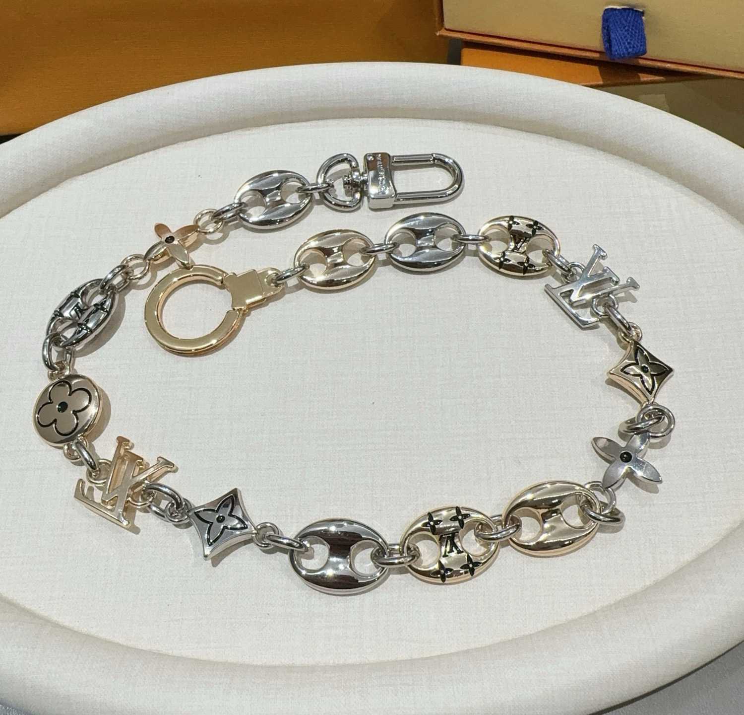 Louis Vuitton LV Sailor Chain Belt S00   M03122 - DopestKickz