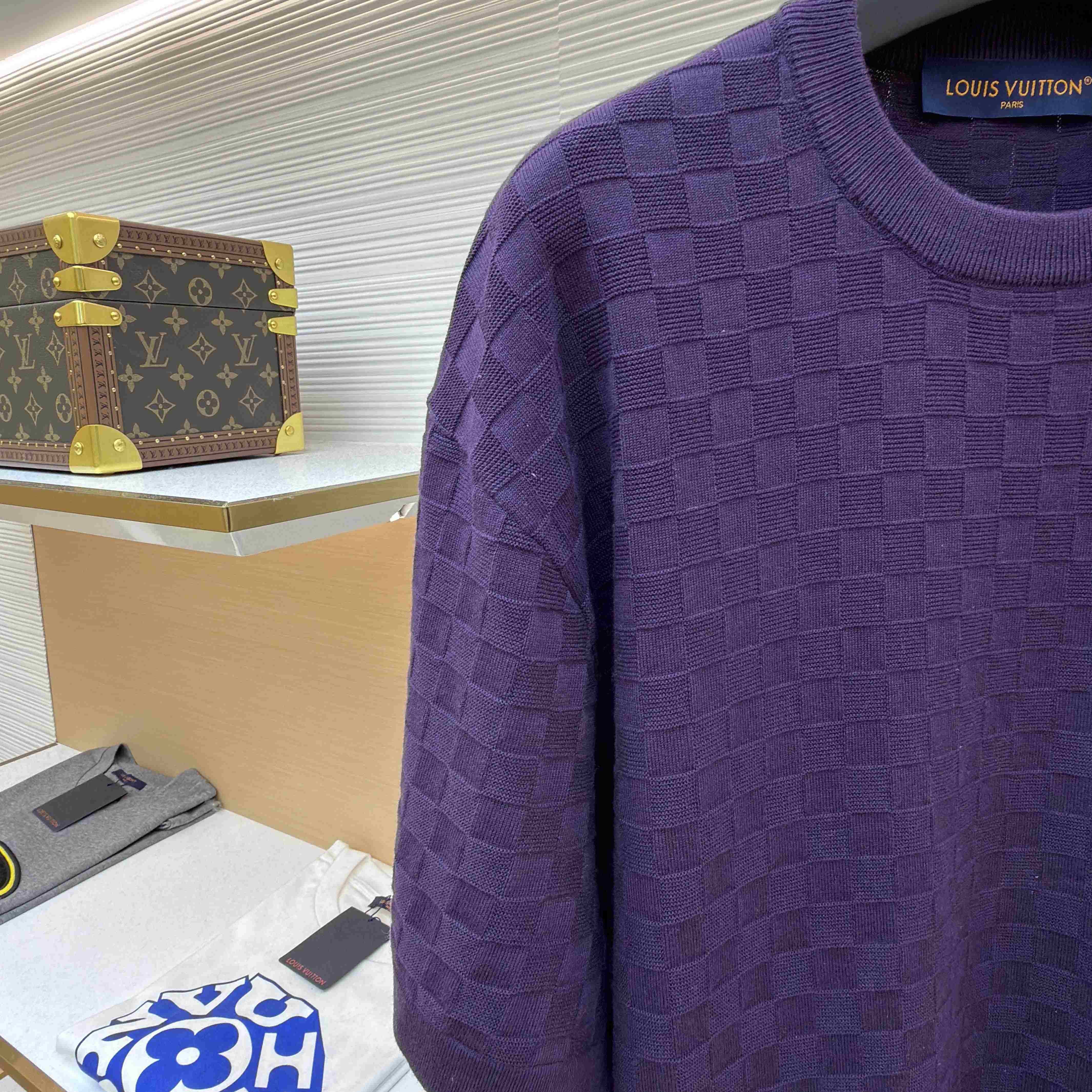 Louis Vuitton Damier Jacquard Short-Sleeved Crewneck    1AJTVL - DopestKickz