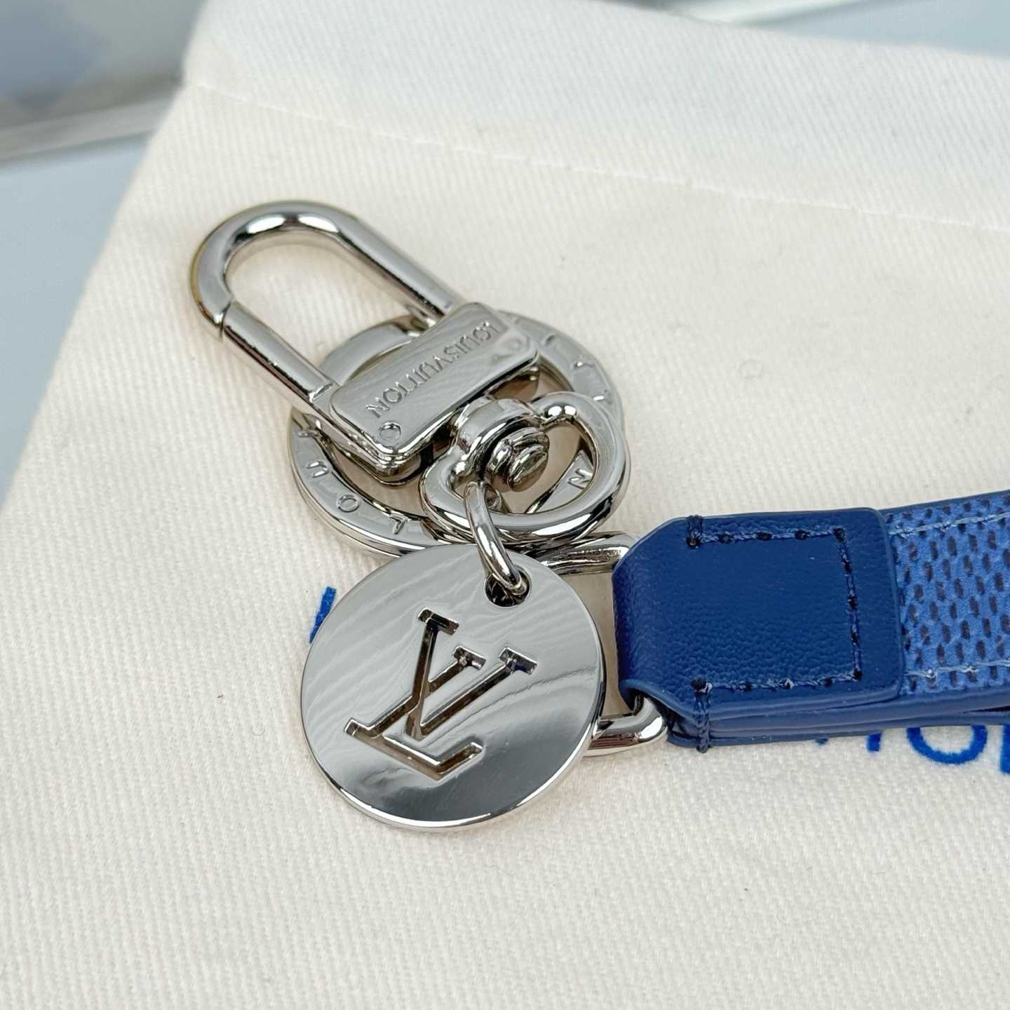 Louis Vuitton LV Slim Dragonne Key Holder and Bag Charm S00  - DopestKickz