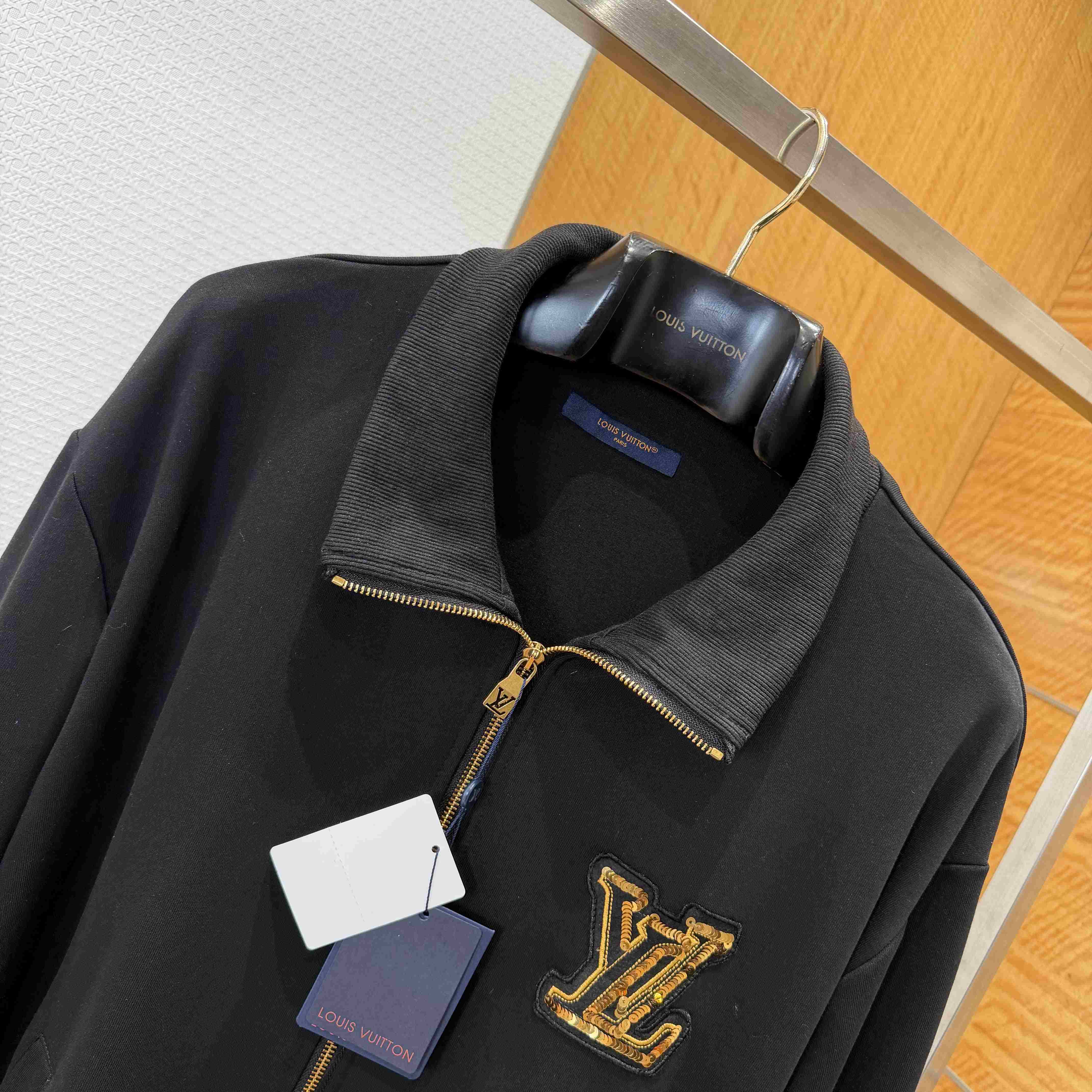 Louis Vuitton Embellished Signature Track Top     1AJUZU - DopestKickz