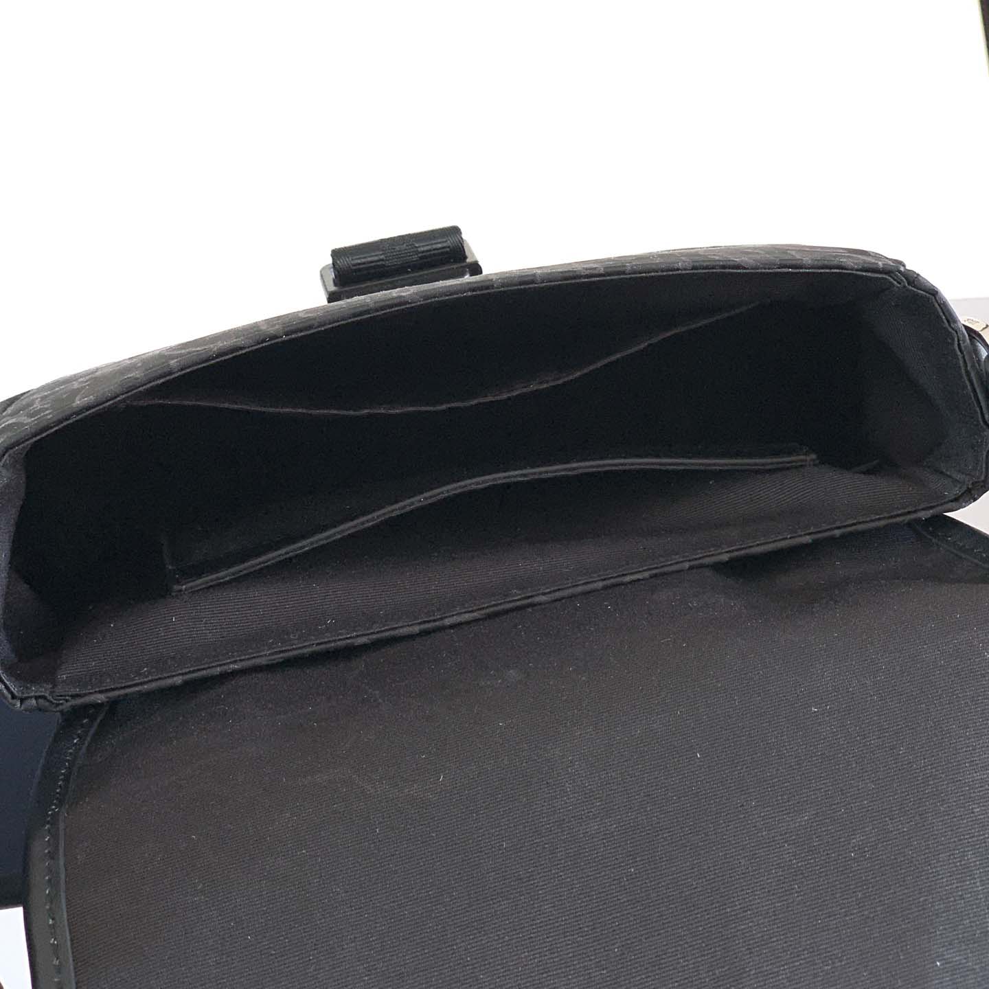 Dior Trek Messenger Bag - DopestKickz