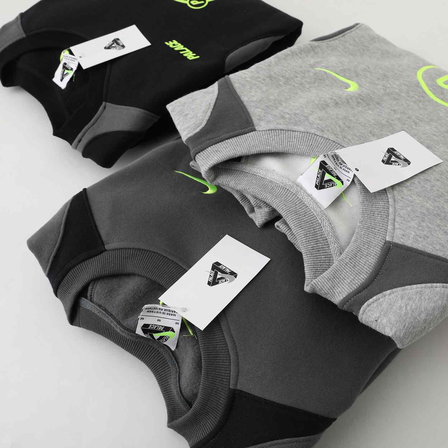 Palace x Nike Total P90 Crew - DopestKickz