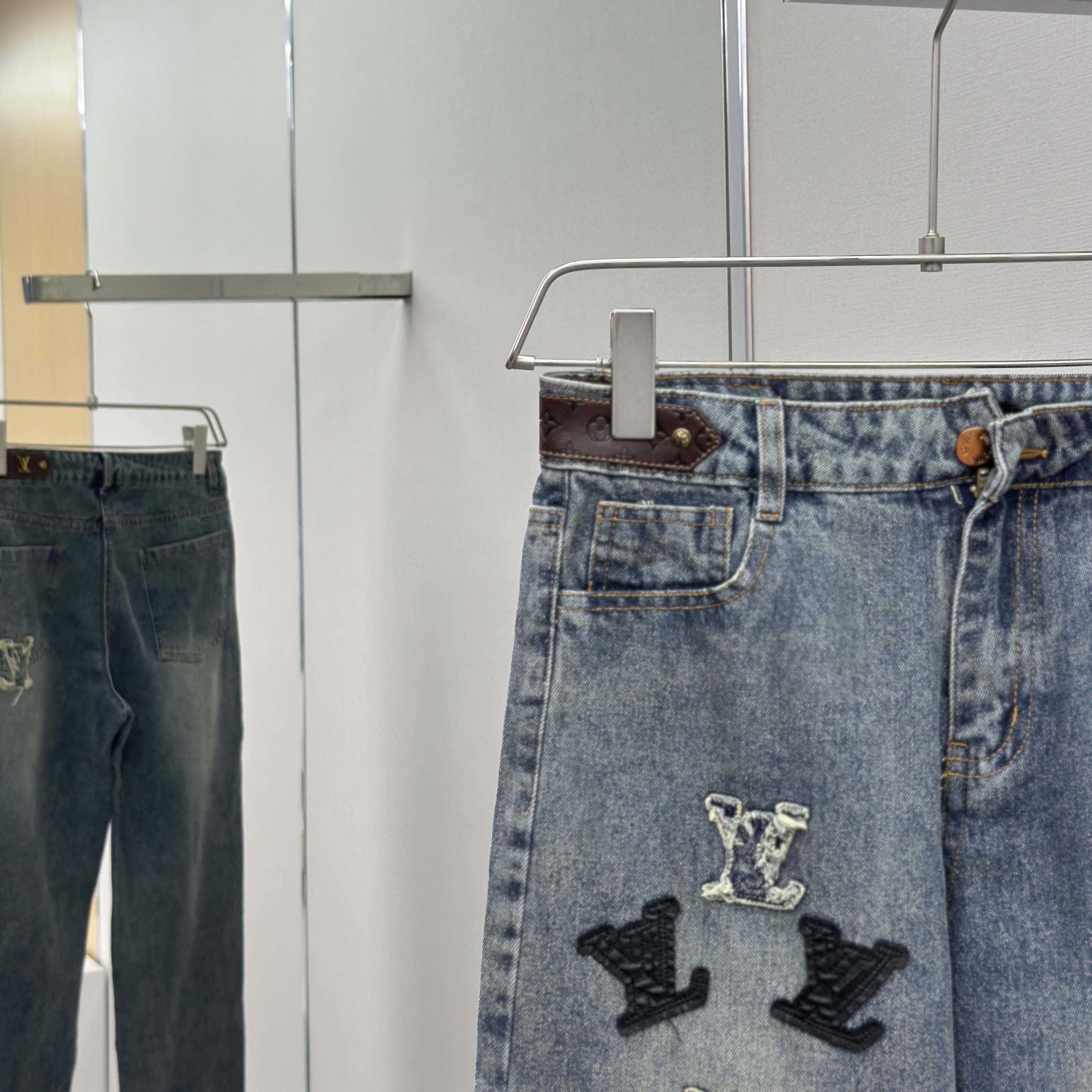 Louis Vuitton Jeans - DopestKickz