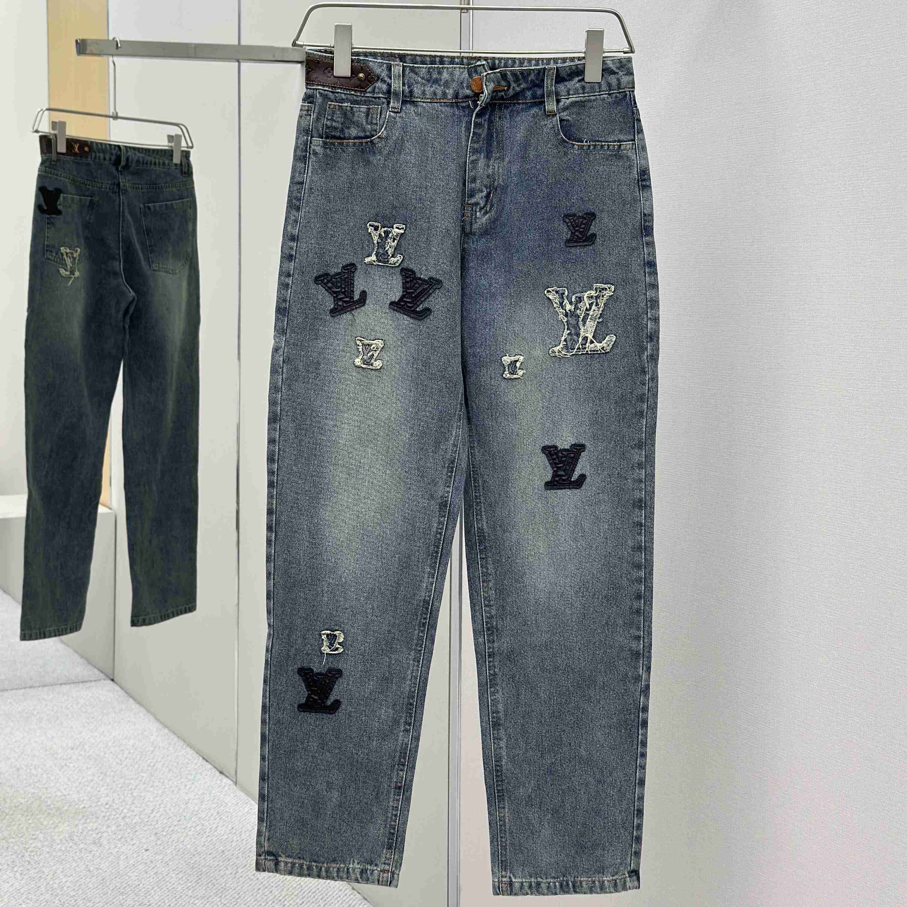 Louis Vuitton Jeans - DopestKickz