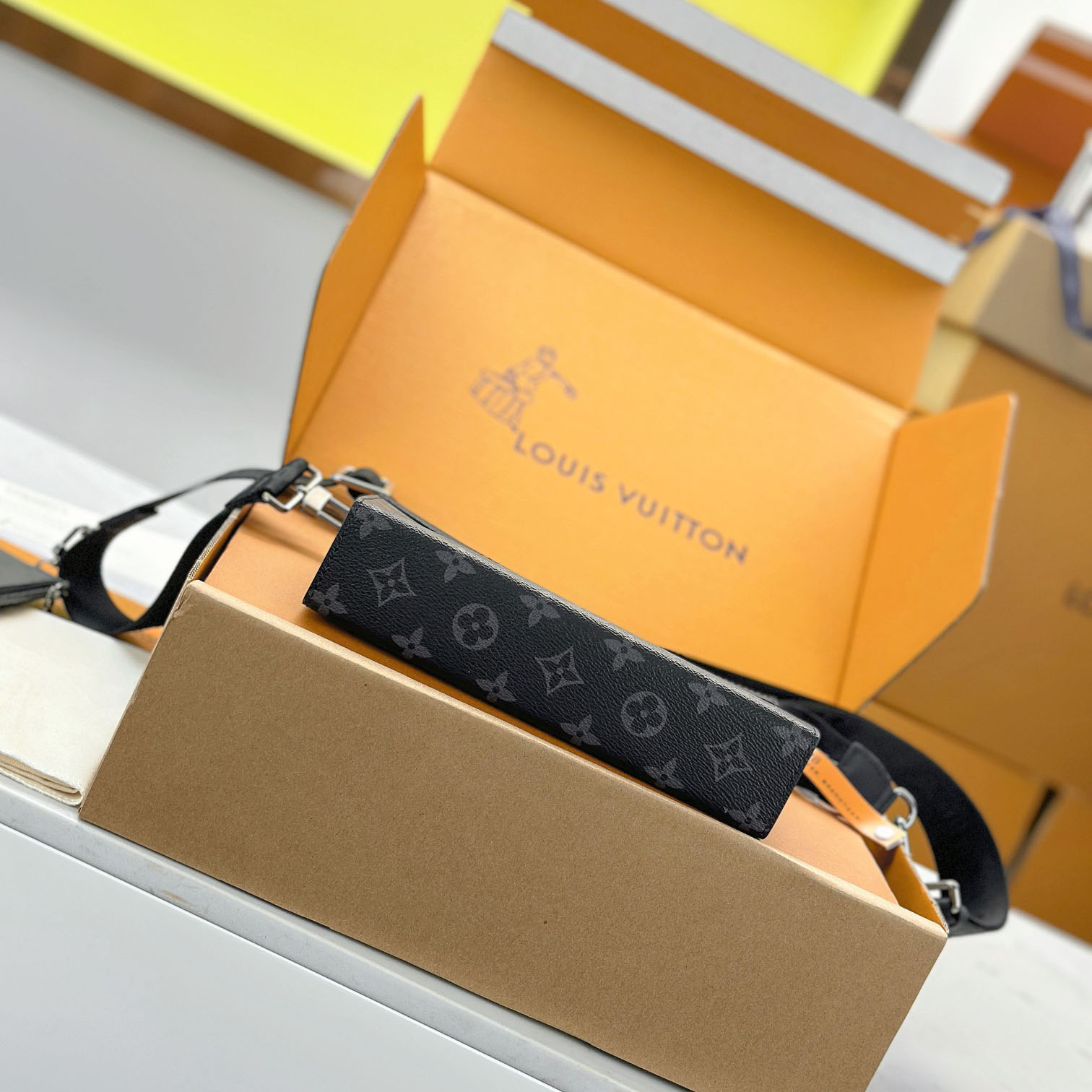 Louis Vuitton Gaston Wearable Wallet  M81124 - DopestKickz