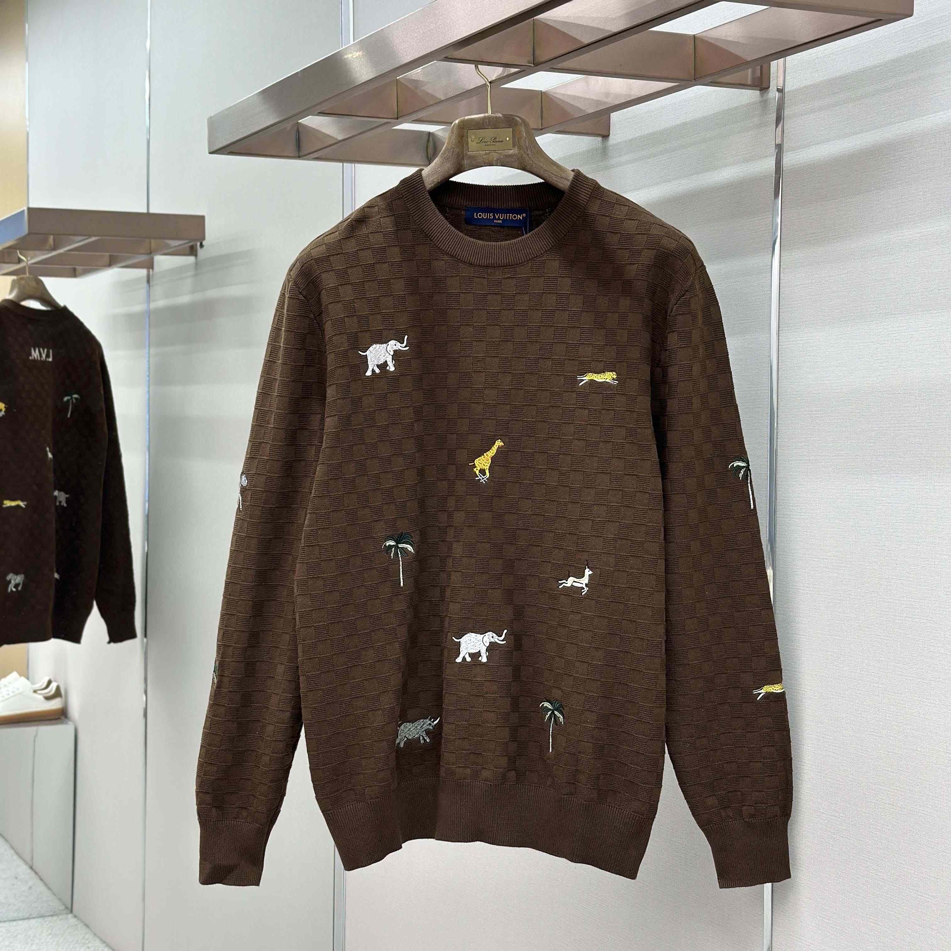 Louis Vuitton LV x The The Darjeeling Limited Embroidered Long-Sleeved Crewneck    1AJTYG - DopestKickz