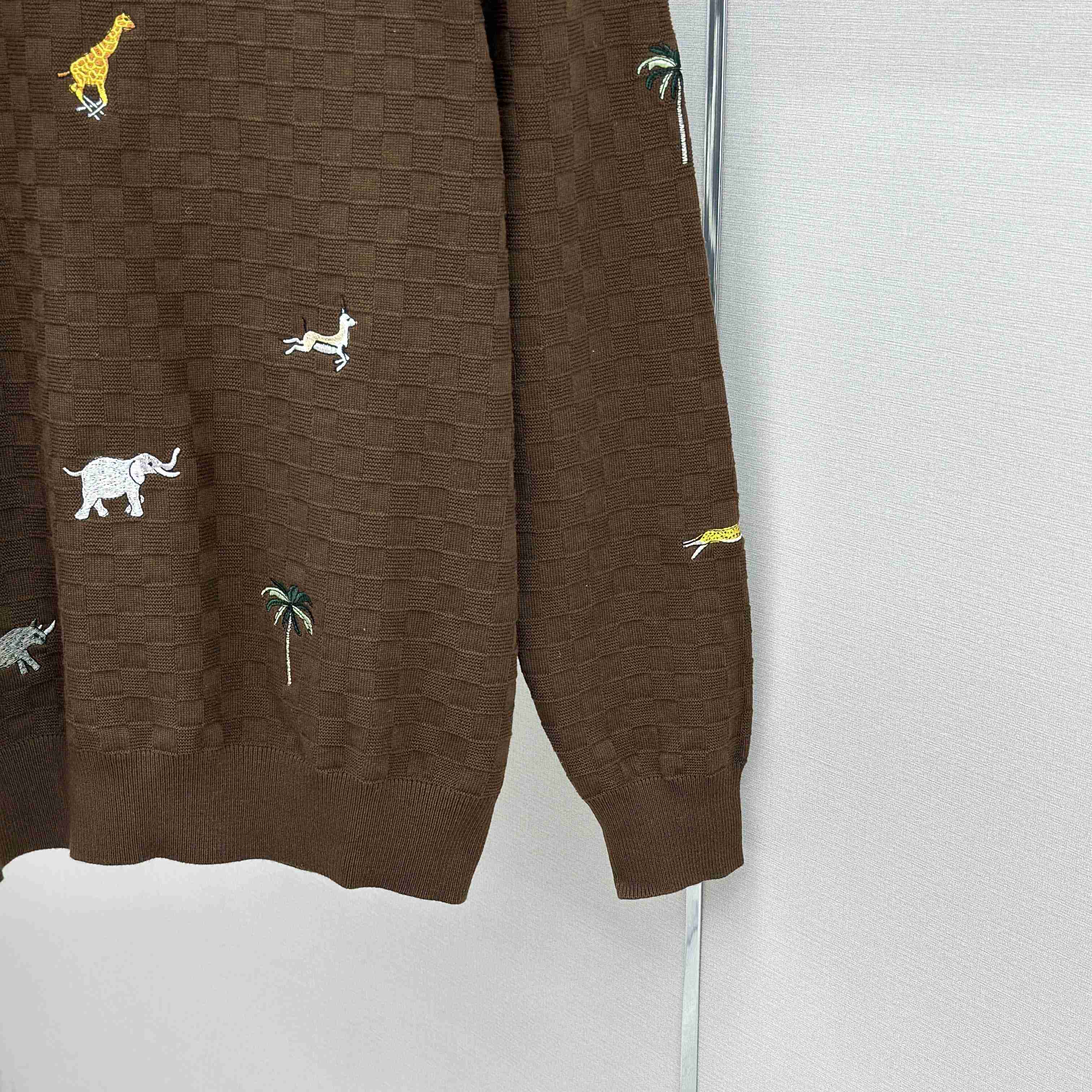 Louis Vuitton LV x The The Darjeeling Limited Embroidered Long-Sleeved Crewneck    1AJTYG - DopestKickz