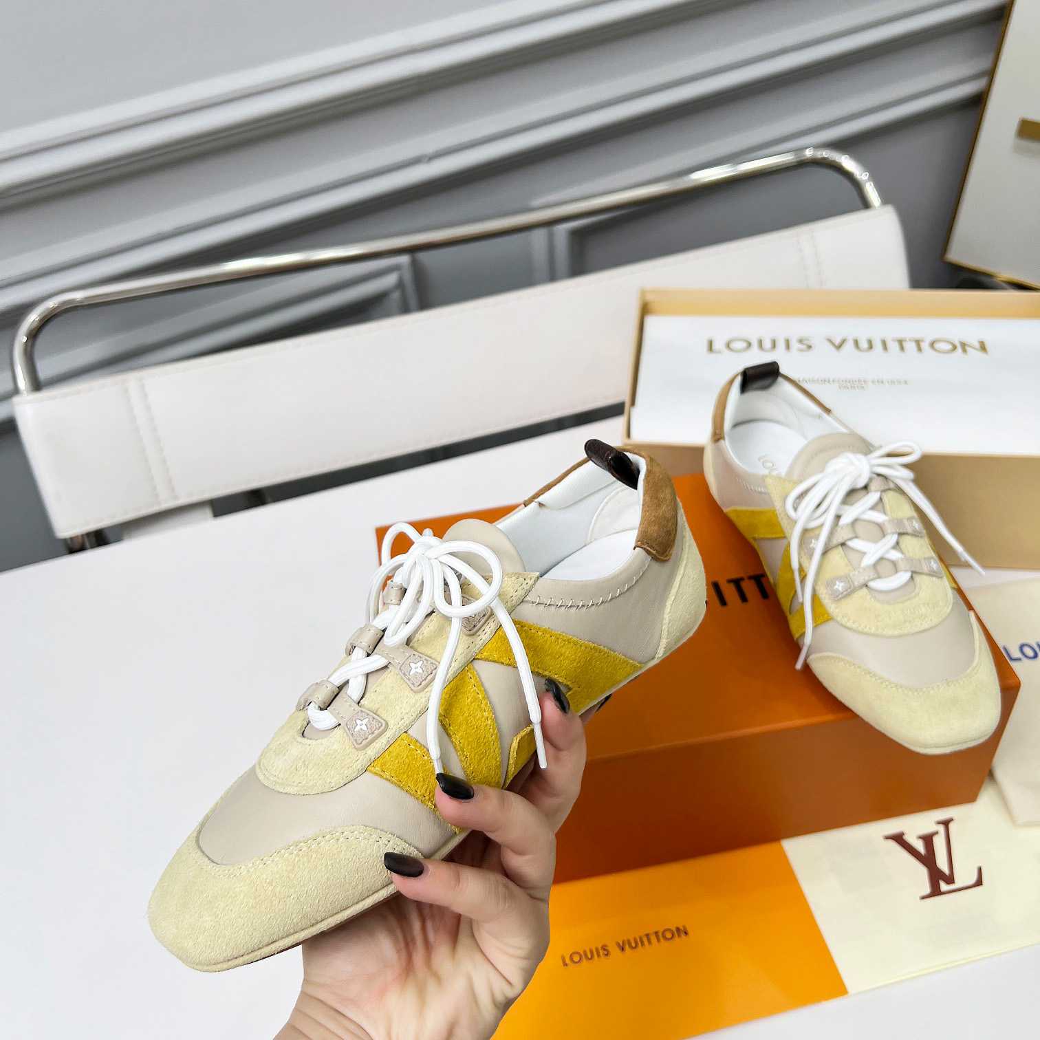 Louis Vuitton Sneakerina 1AHNEM - DopestKickz