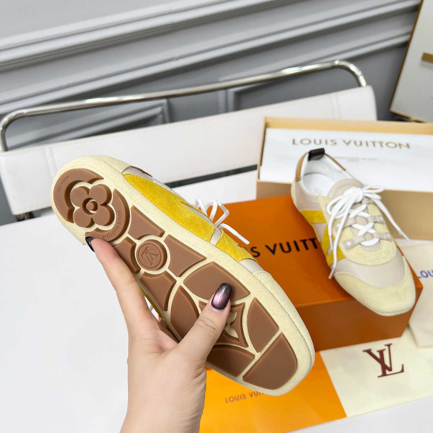 Louis Vuitton Sneakerina 1AHNEM - DopestKickz