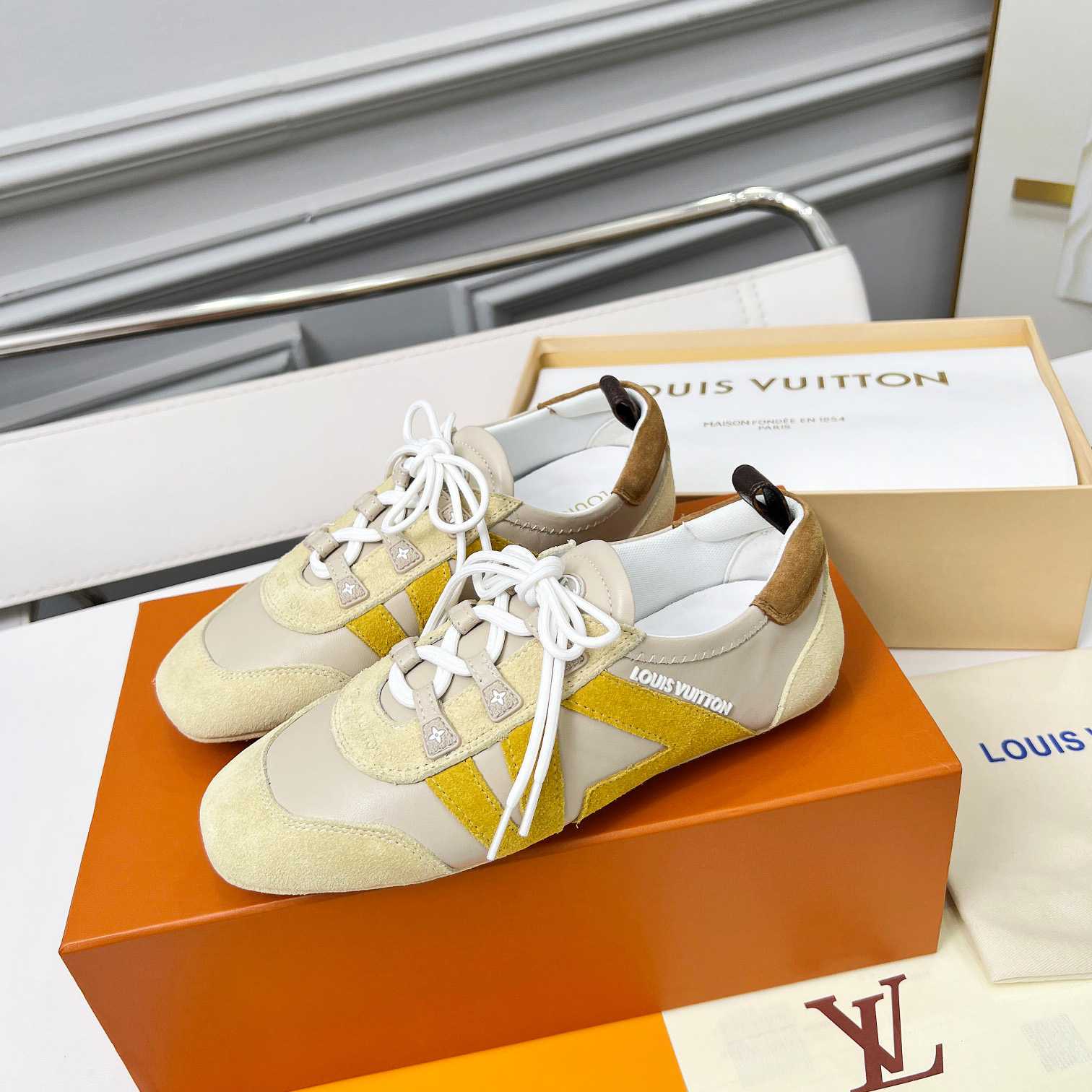 Louis Vuitton Sneakerina 1AHNEM - DopestKickz