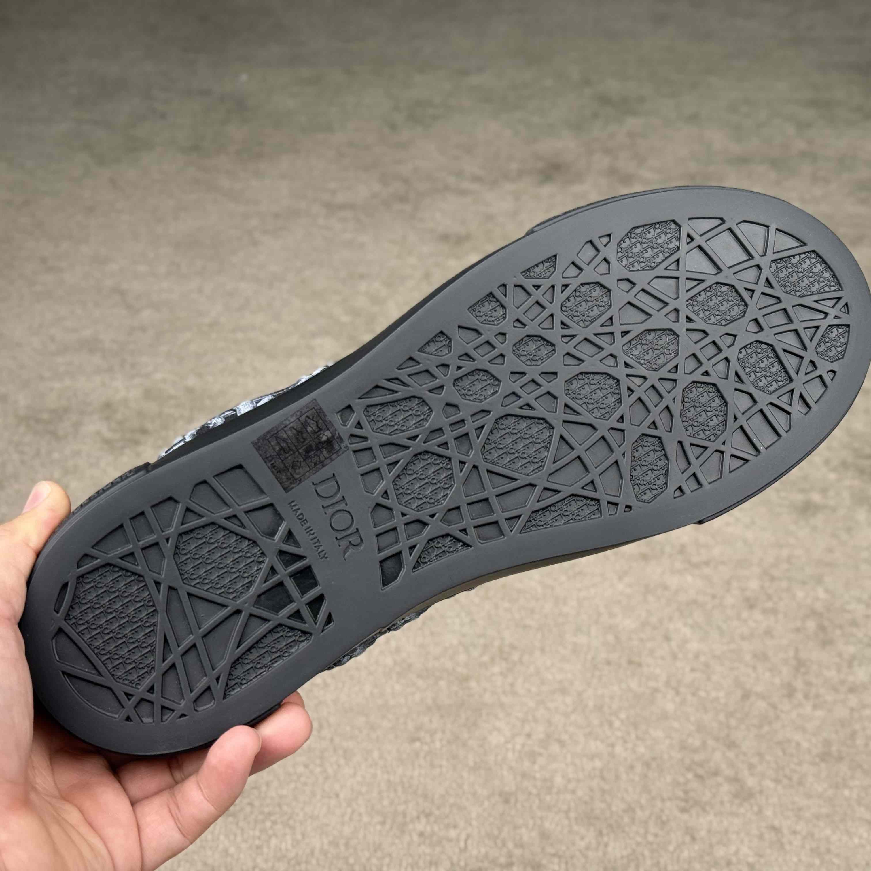 Dior B33 Spin Sneaker  - DopestKickz