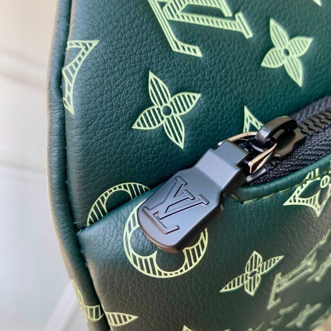 Louis Vuitton Rush Bumbag Monogram Shadow   M27153 - DopestKickz