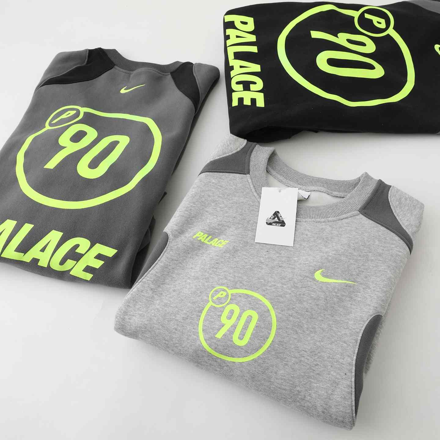 Palace x Nike Total P90 Crew - DopestKickz