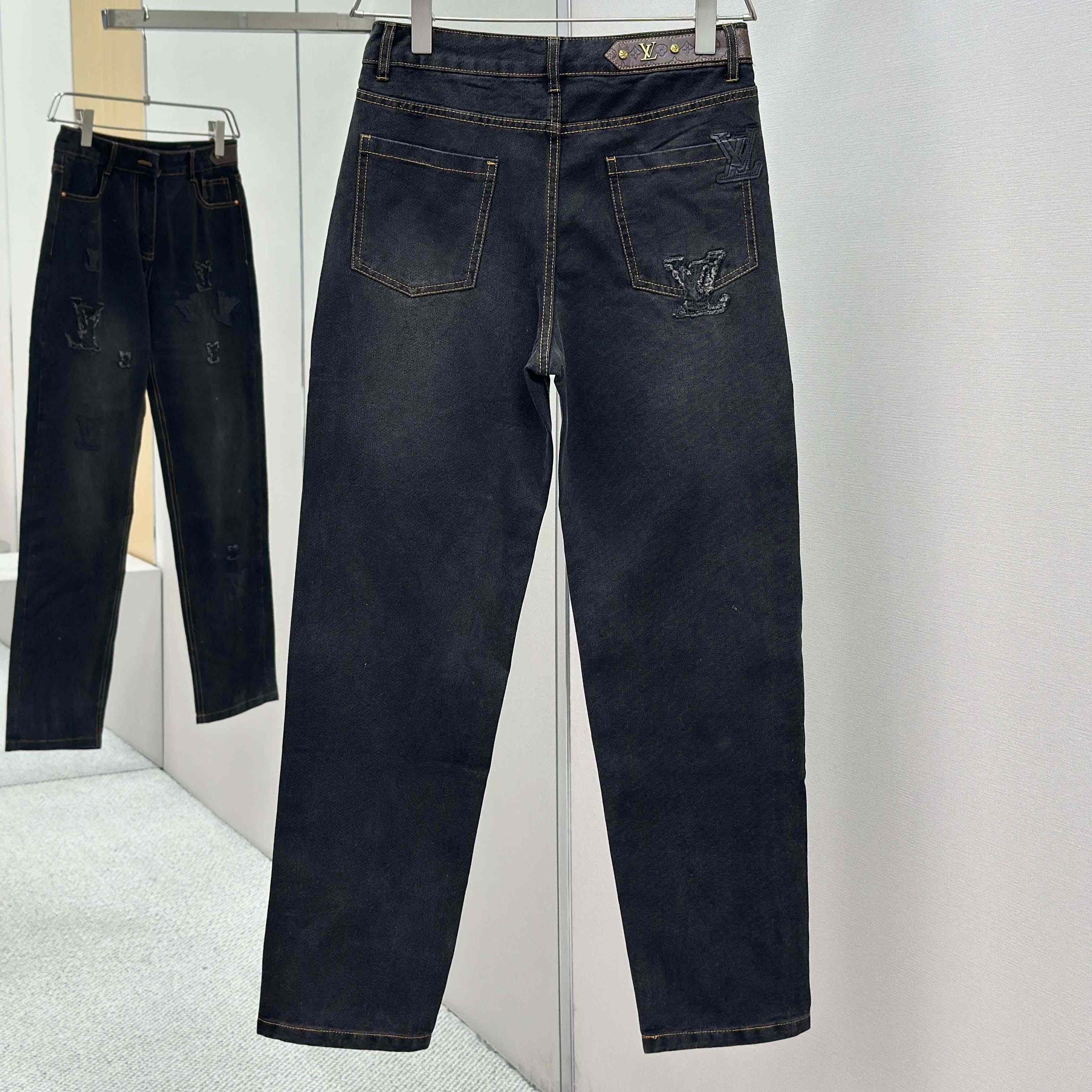 Louis Vuitton Jeans - DopestKickz