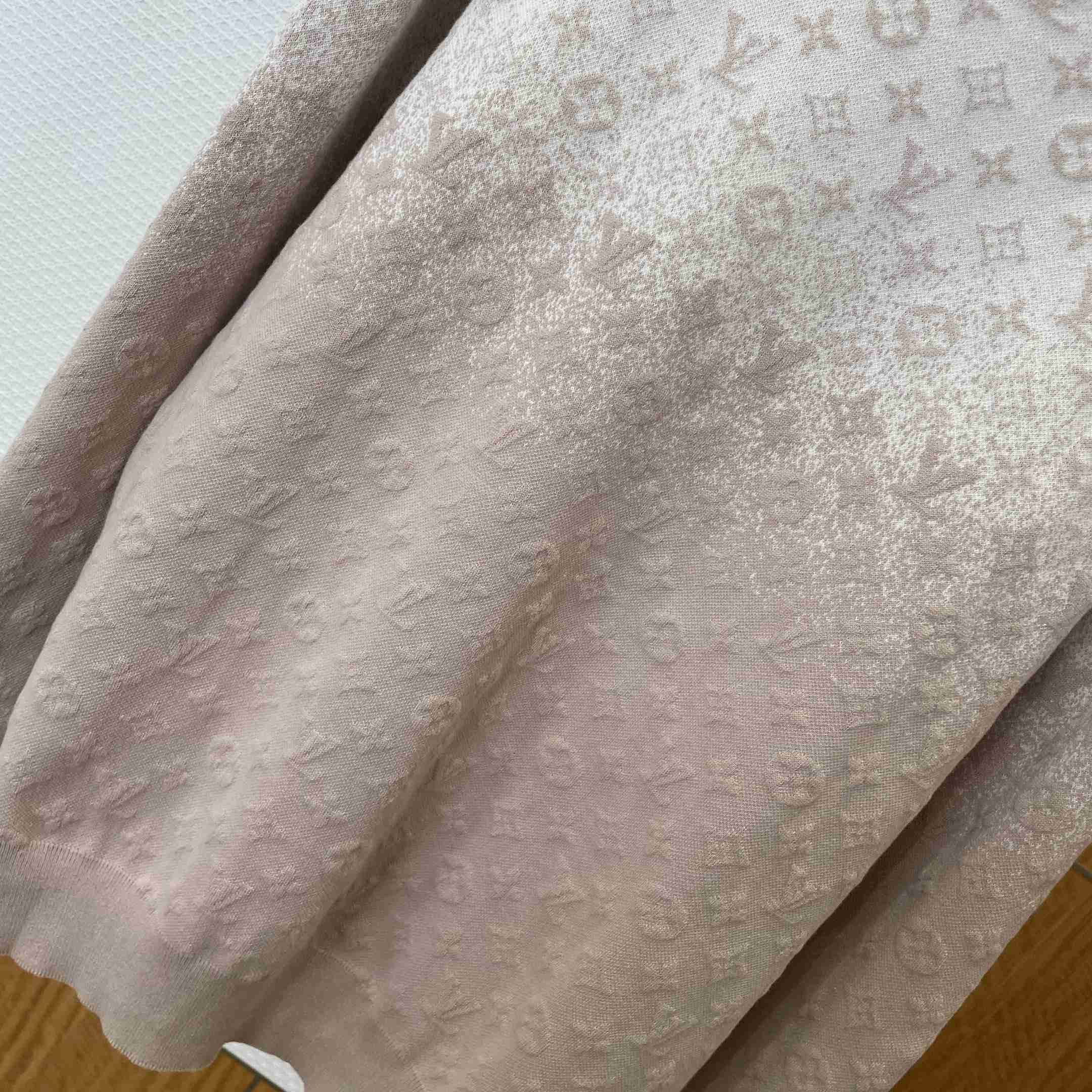 Louis Vuitton Monogram Long-Sleeved Crewneck 1AJTXA - DopestKickz