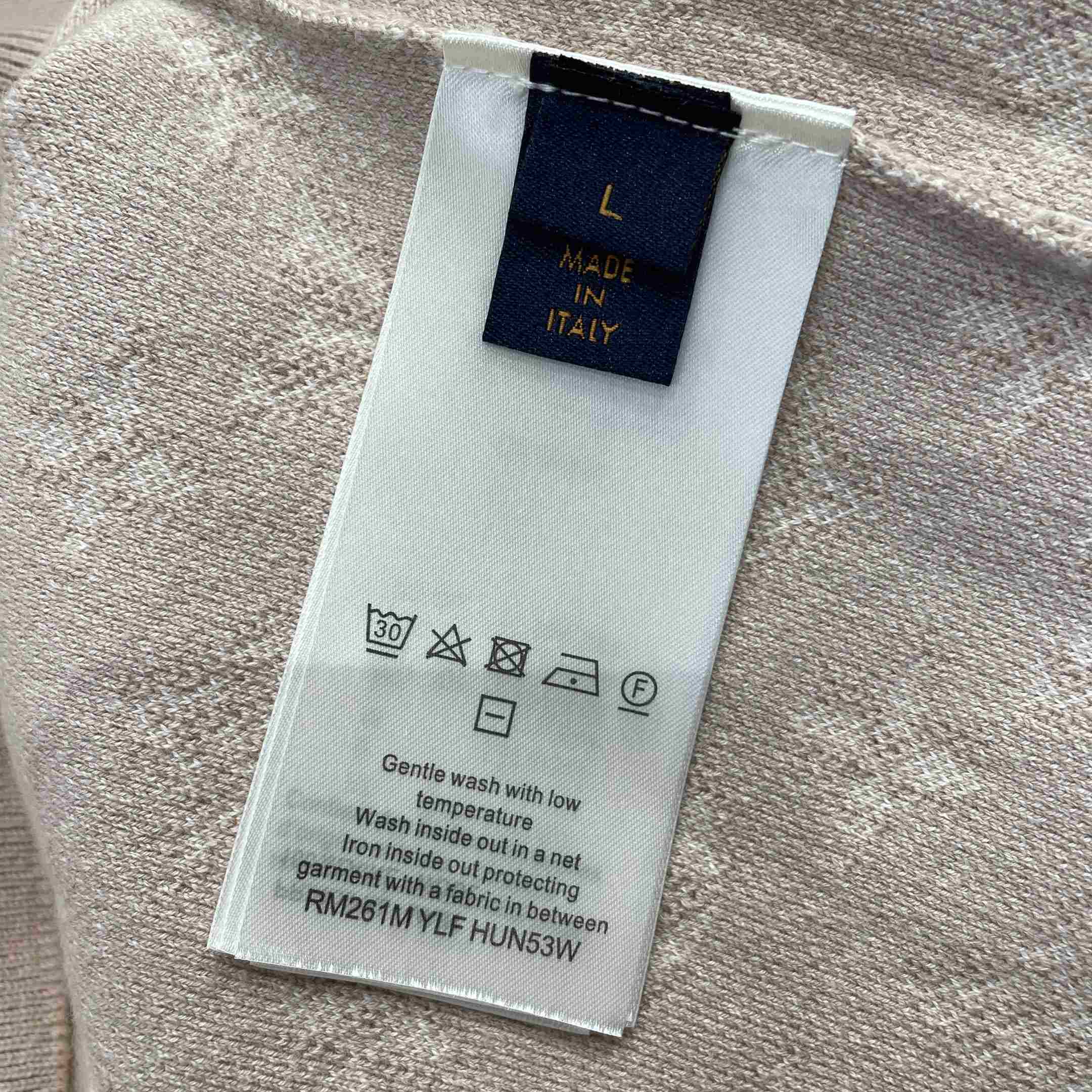 Louis Vuitton Monogram Long-Sleeved Crewneck 1AJTXA - DopestKickz