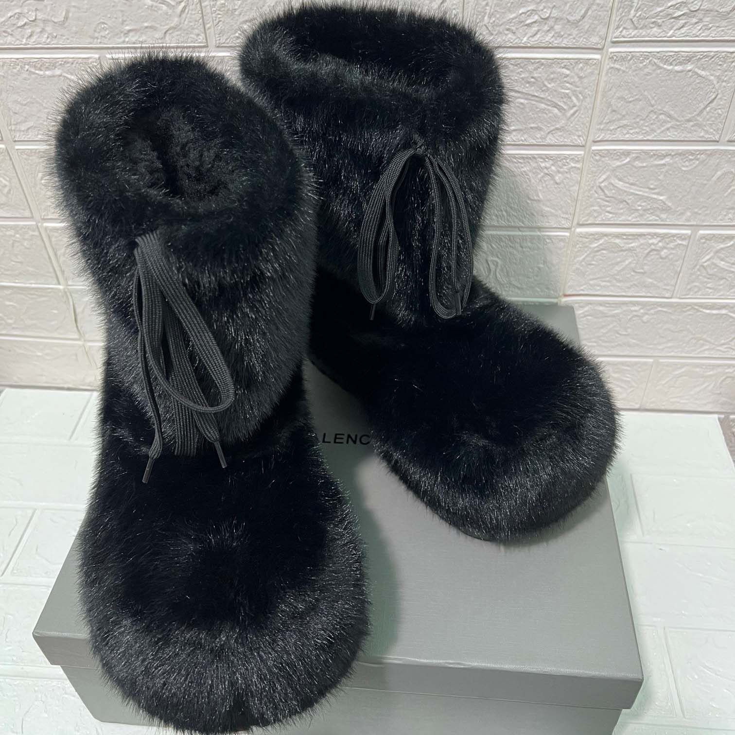 Balenciaga Alaska Low Boot In Black Synthetic Material - DopestKickz