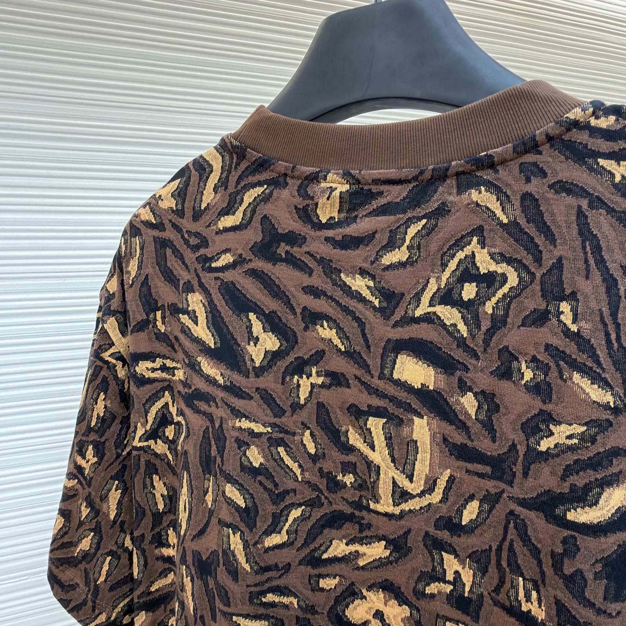 Louis Vuitton Jacquard T-Shirt   1AIMK7 - DopestKickz