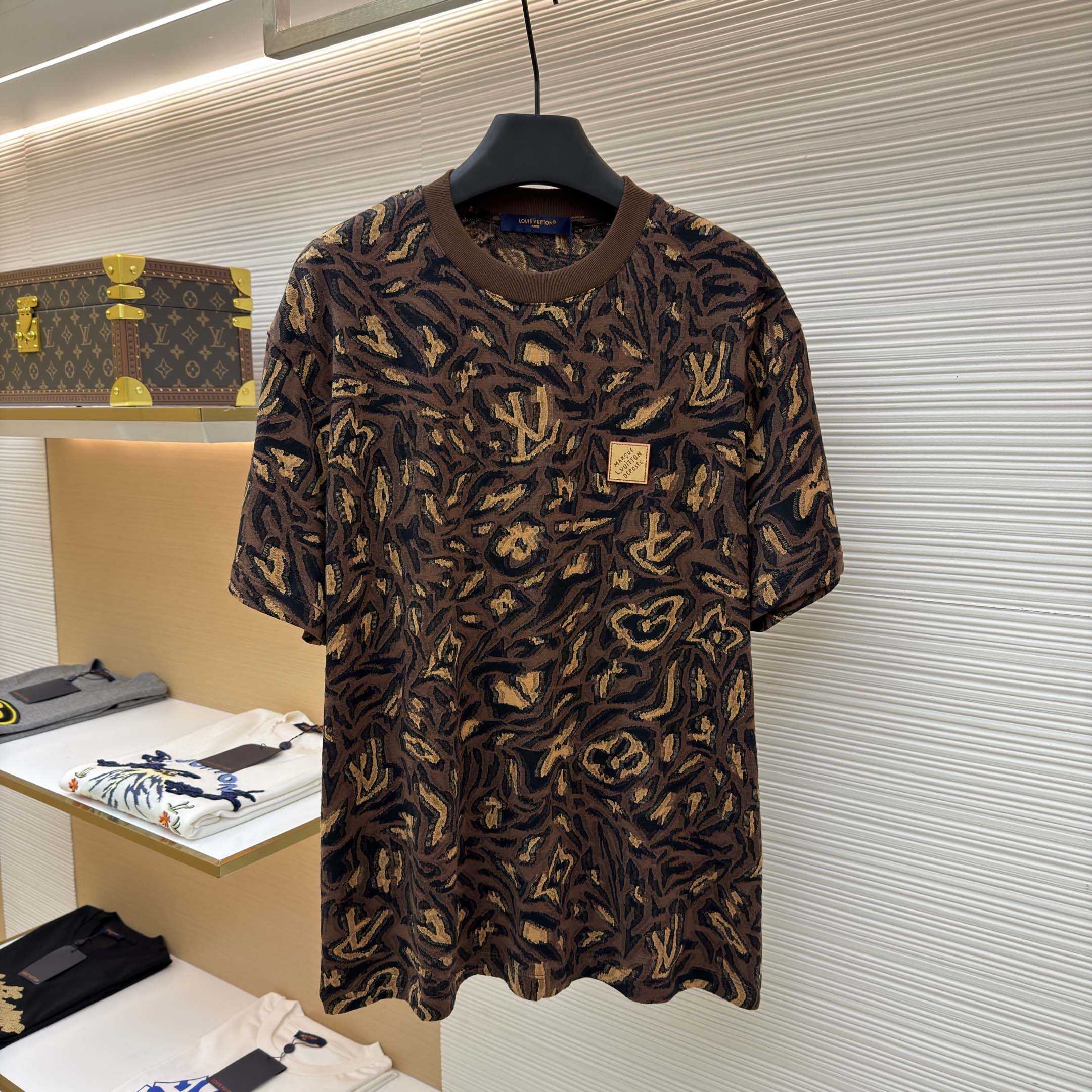 Louis Vuitton Jacquard T-Shirt   1AIMK7 - DopestKickz