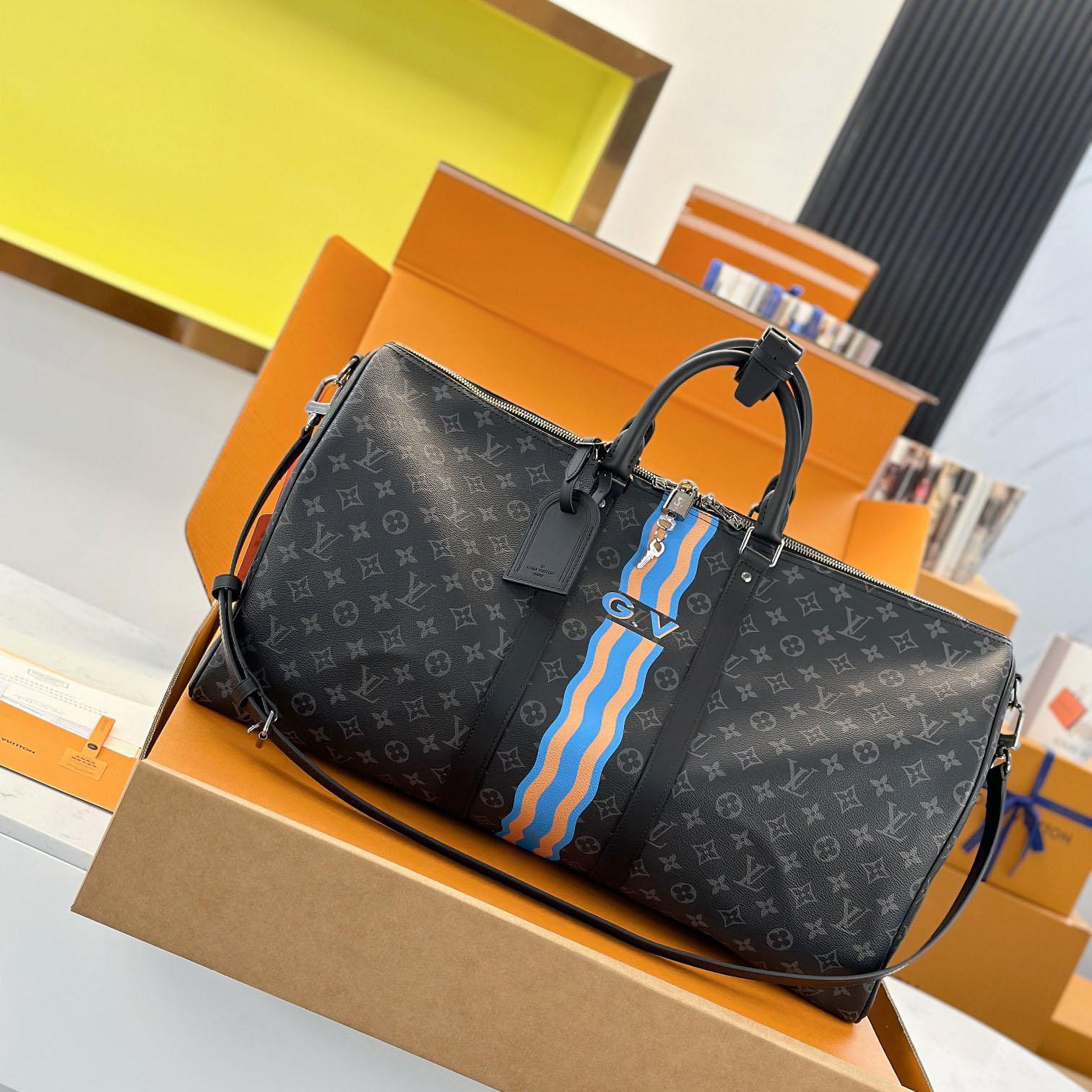 Louis Vuitton Keepall Bandoulière 55 Mon Monogram P01951 - DopestKickz