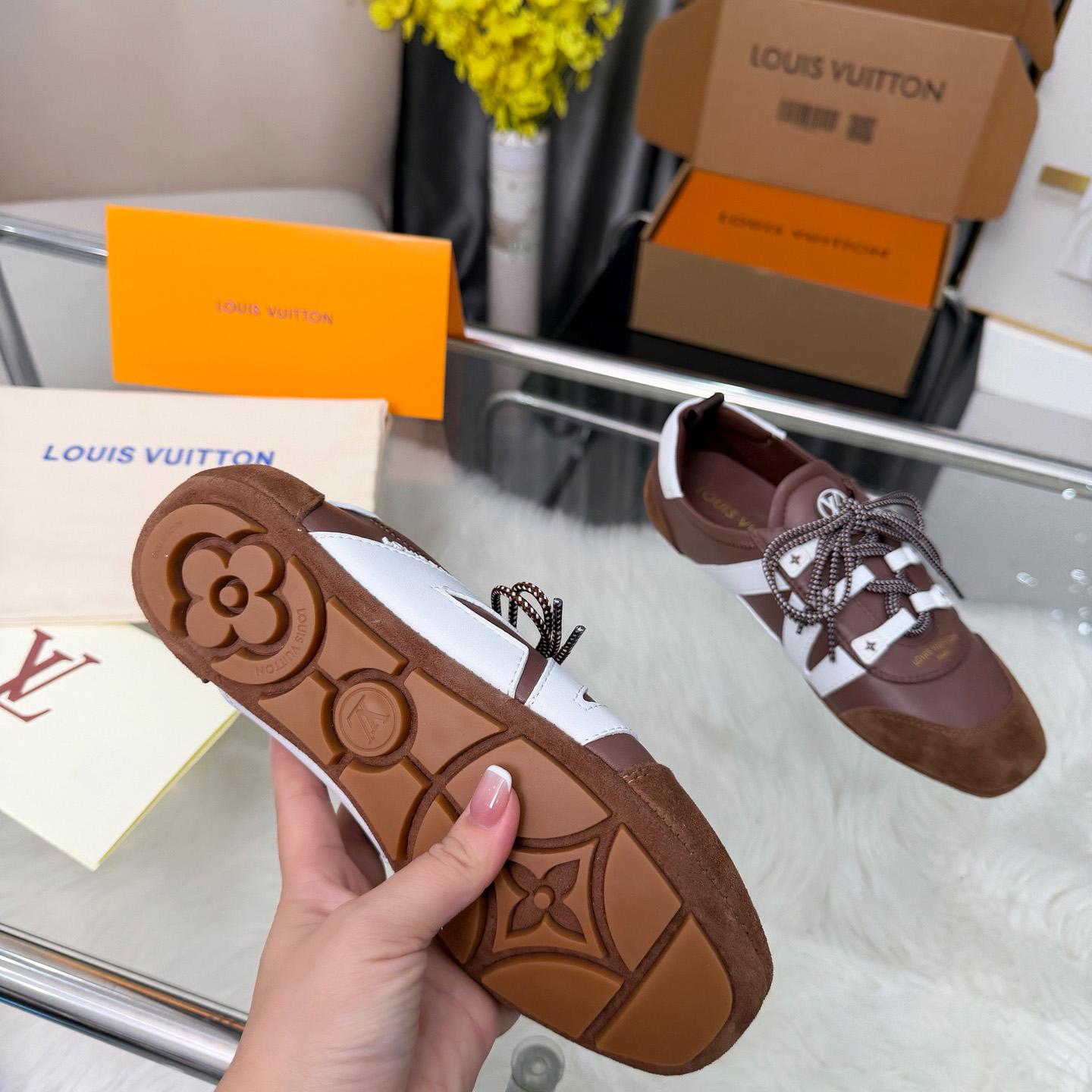 Louis Vuitton Sneakerina 1AIVMB - DopestKickz