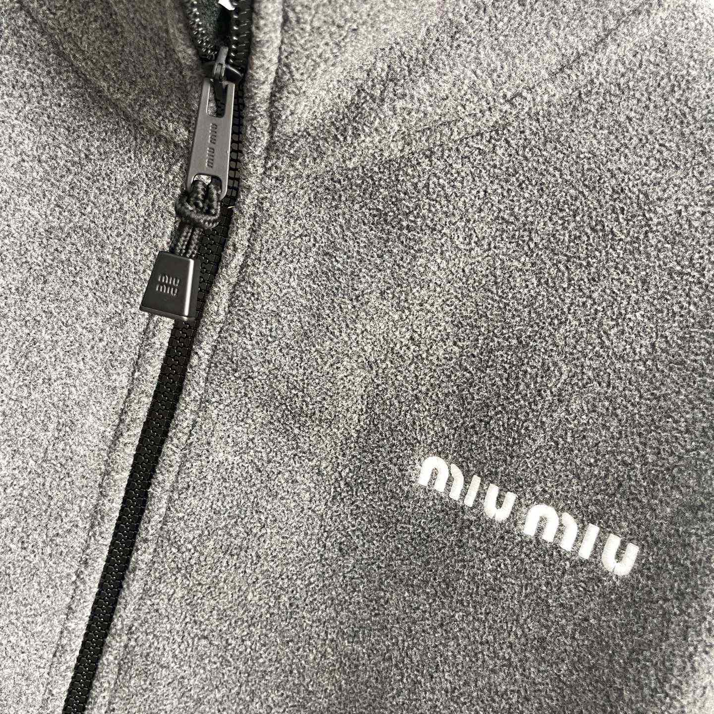 Miu Miu Logo-embroidered Fleece Sweatshirt    60056 - DopestKickz